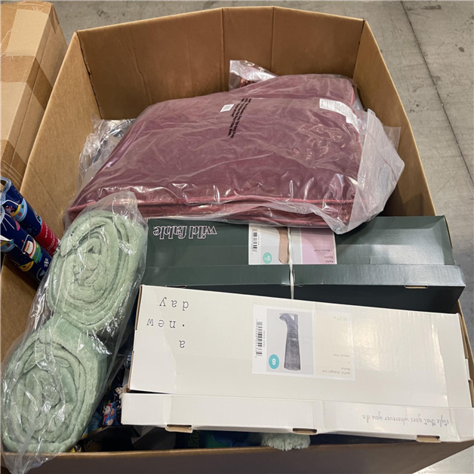 DALLAS LOCATION- NEW! BULLSEYE MIXED PALLET