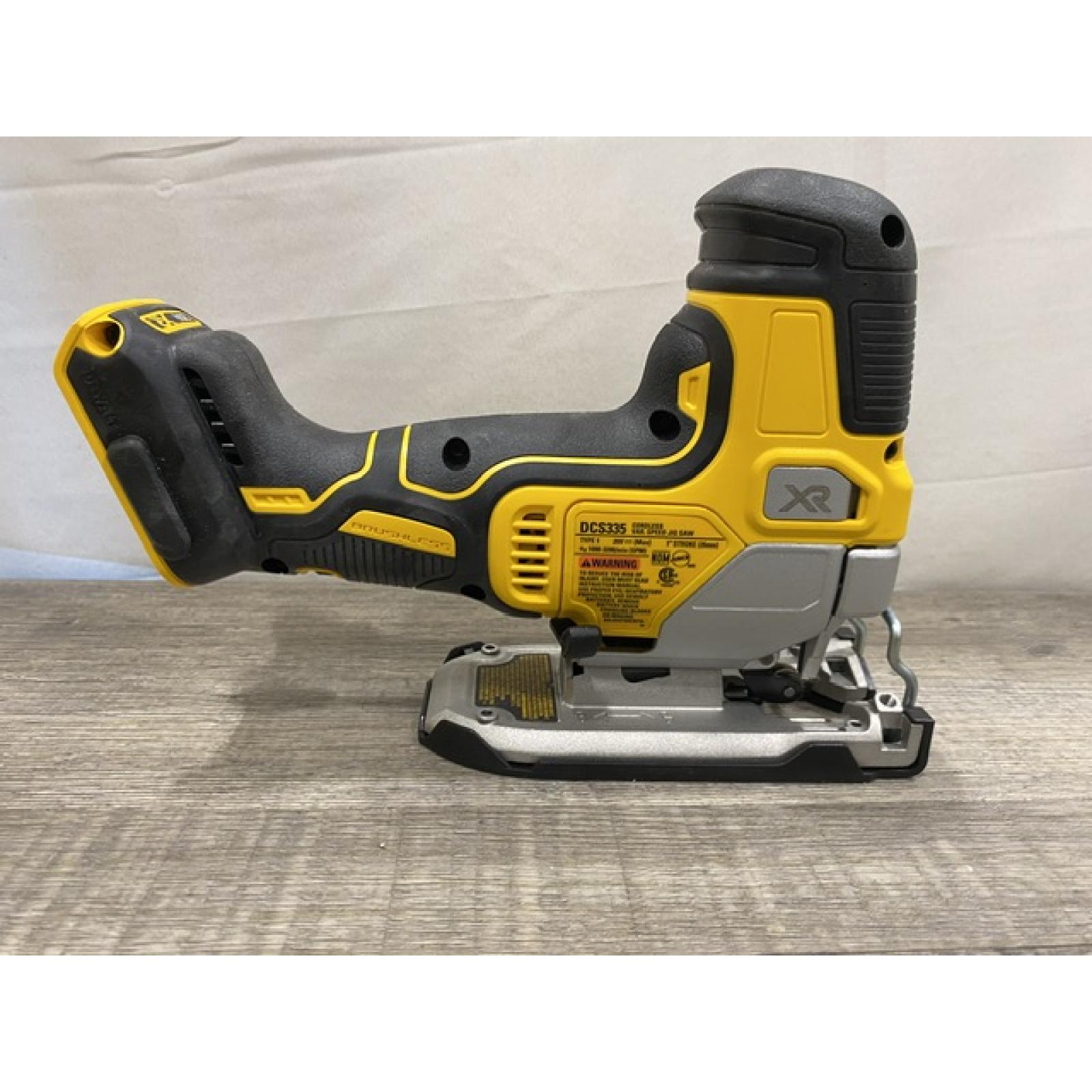 AS-IS DEWALT 20V MAX XR Cordless Barrel Grip Jigsaw (Tool Only)