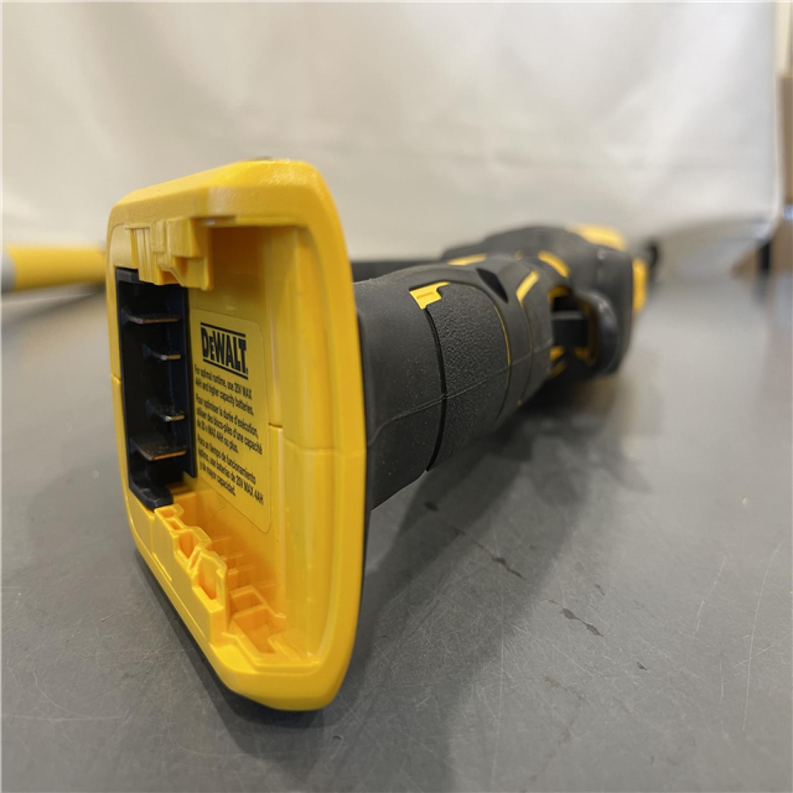 AS-IS - DEWALT 20V MAX 8in. Brushless Cordless Battery Powered Pole Saw (Tool Only)