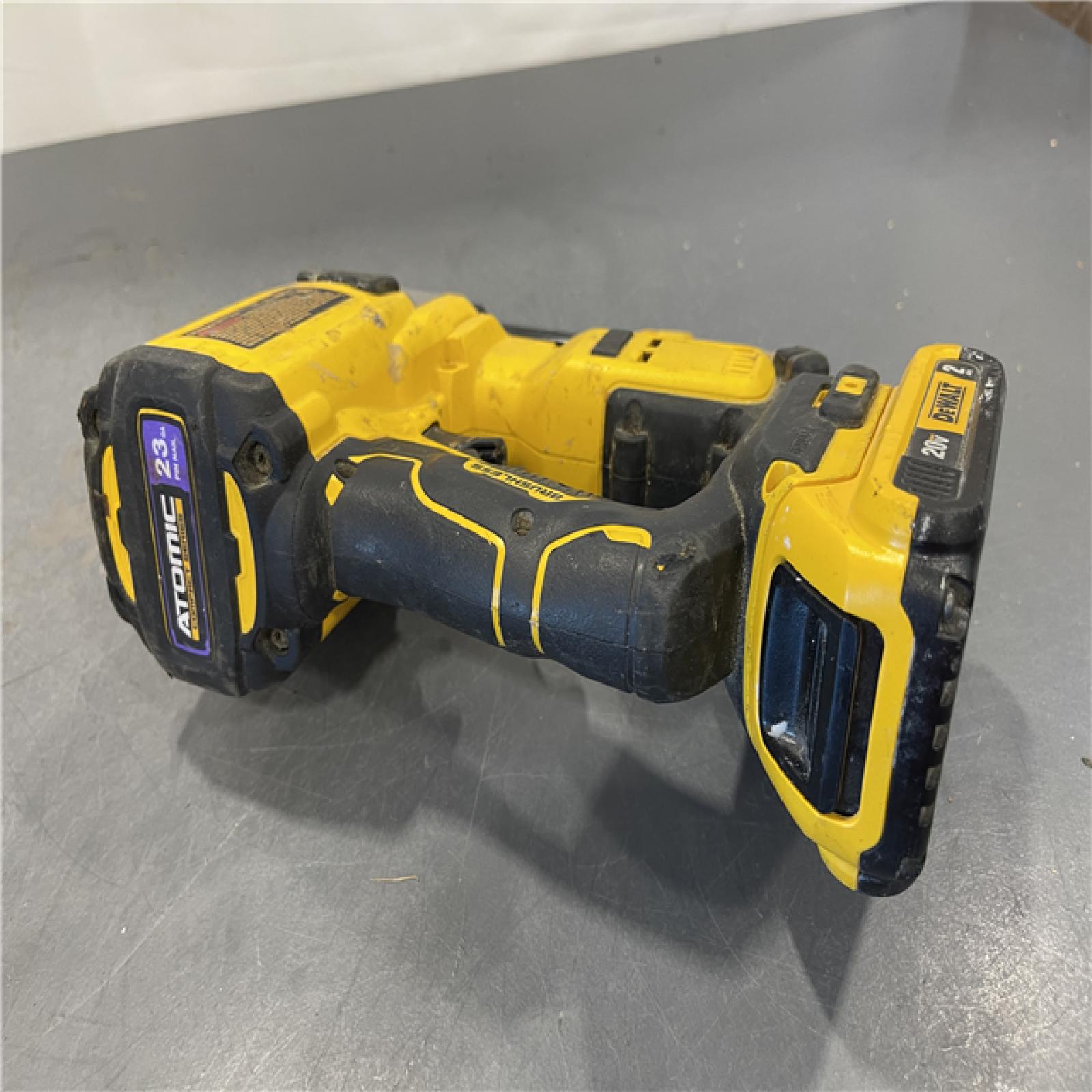 AS-IS - DeWalt ATOMIC 20V MAX Lithium Ion Cordless 23 Gauge Pin Nailer Kit