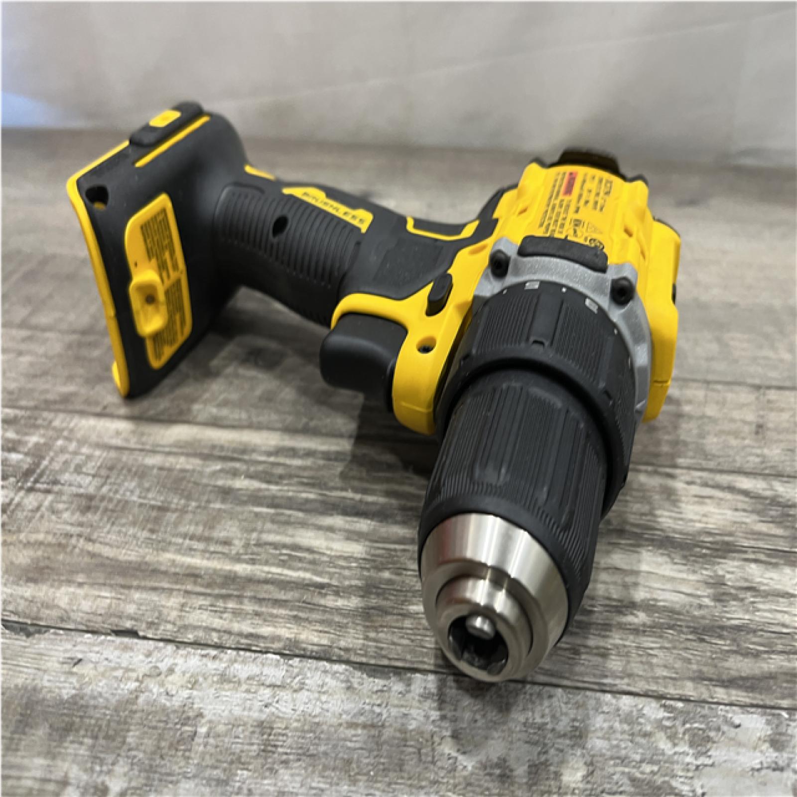 AS-IS DEWALT Atomic 20V Lithium-Ion Cordless Compact 1/2 in. Drill/Driver Kit