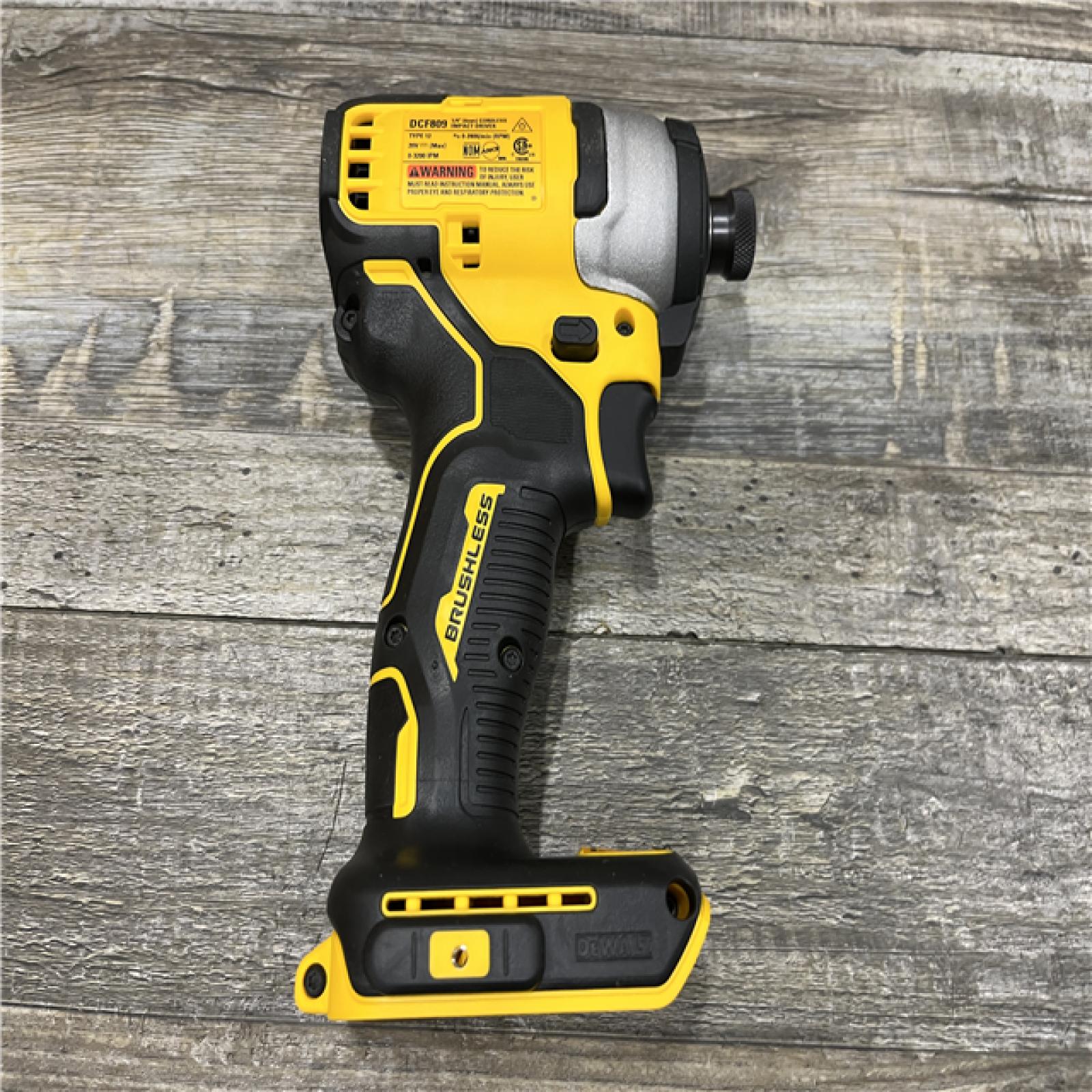 AS-IS DEWALT Atomic 20V Max Lithium-Ion Brushless Cordless Compact 1/4 in. Impact Driver Kit
