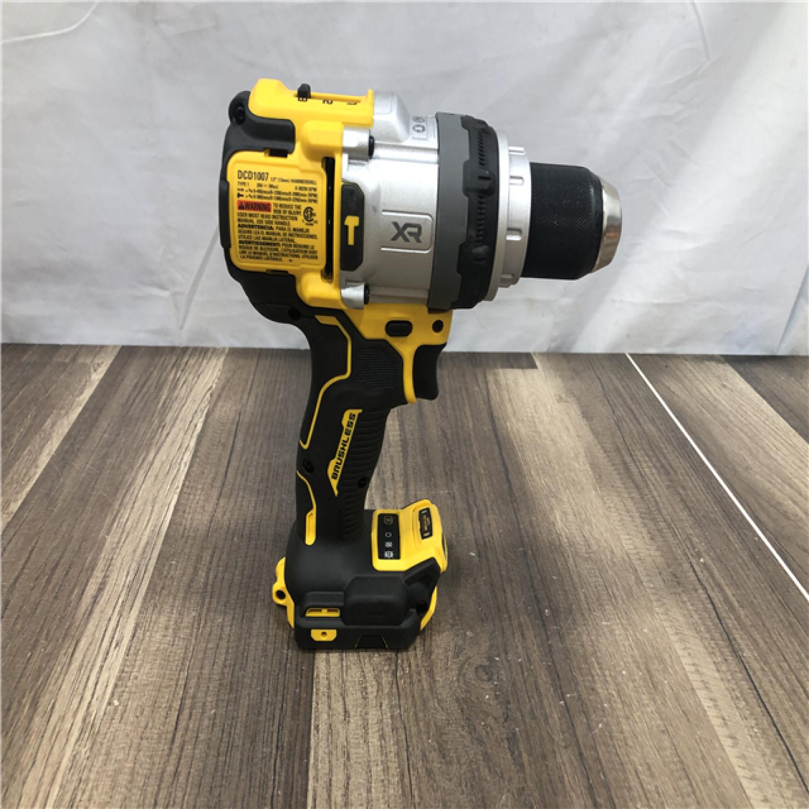 AS-IS DEWALT 20V XR Lithium-Ion Cordless Hammer Drill Kit