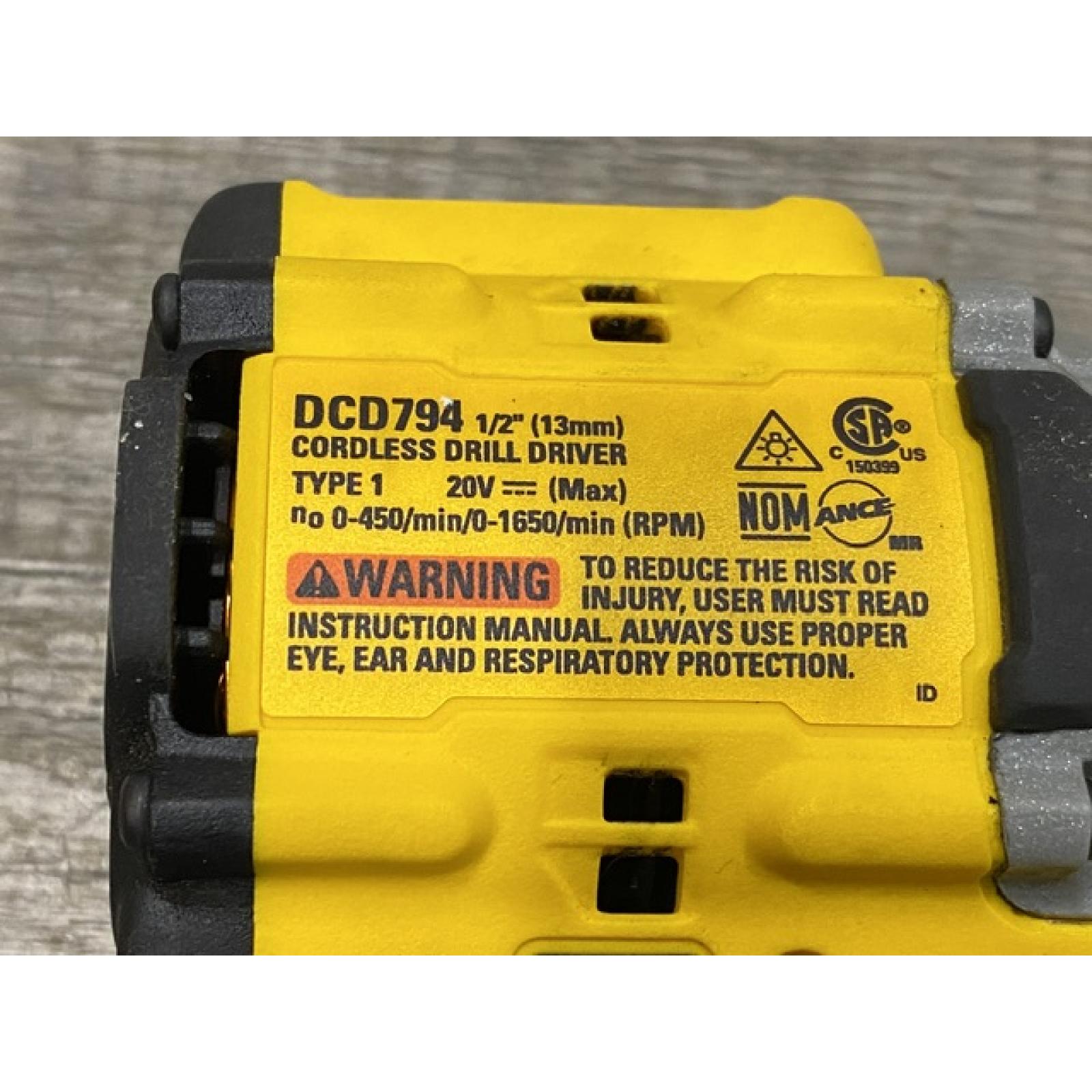 AS-IS DEWALT Atomic 20V Lithium-Ion Cordless Compact 1/2 in. Drill/Driver Kit