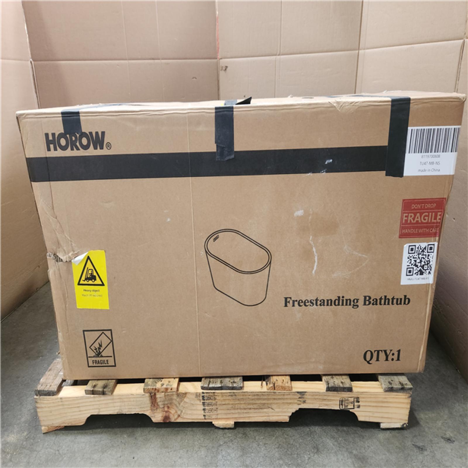 Phoenix NEW HOROW 47 in. x 26.8 in. Soaking Bathtub with Side Drain in White/Matte Black