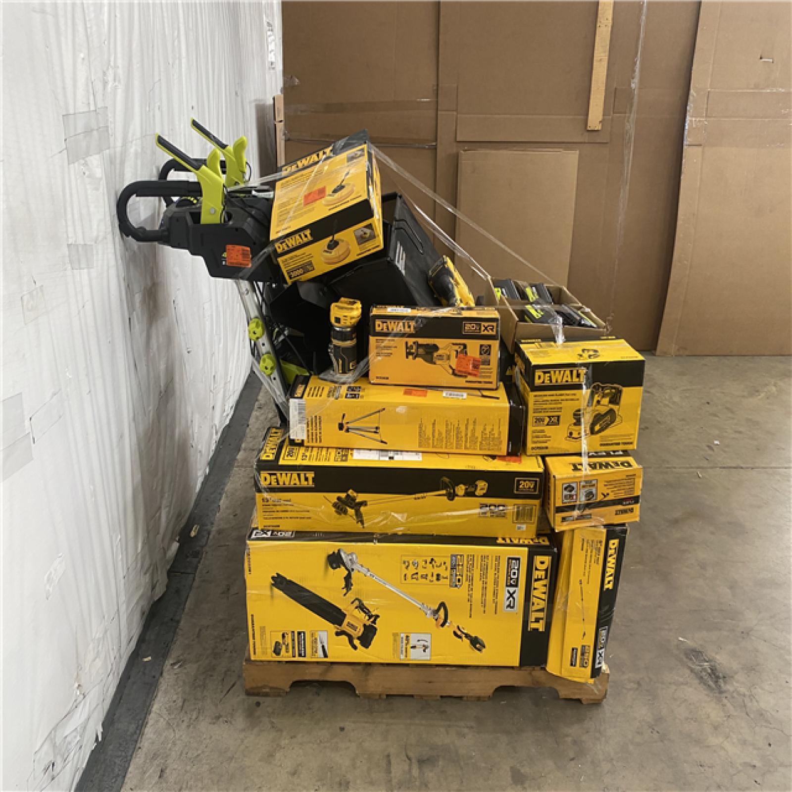 Houston Location AS IS - Tool Pallet