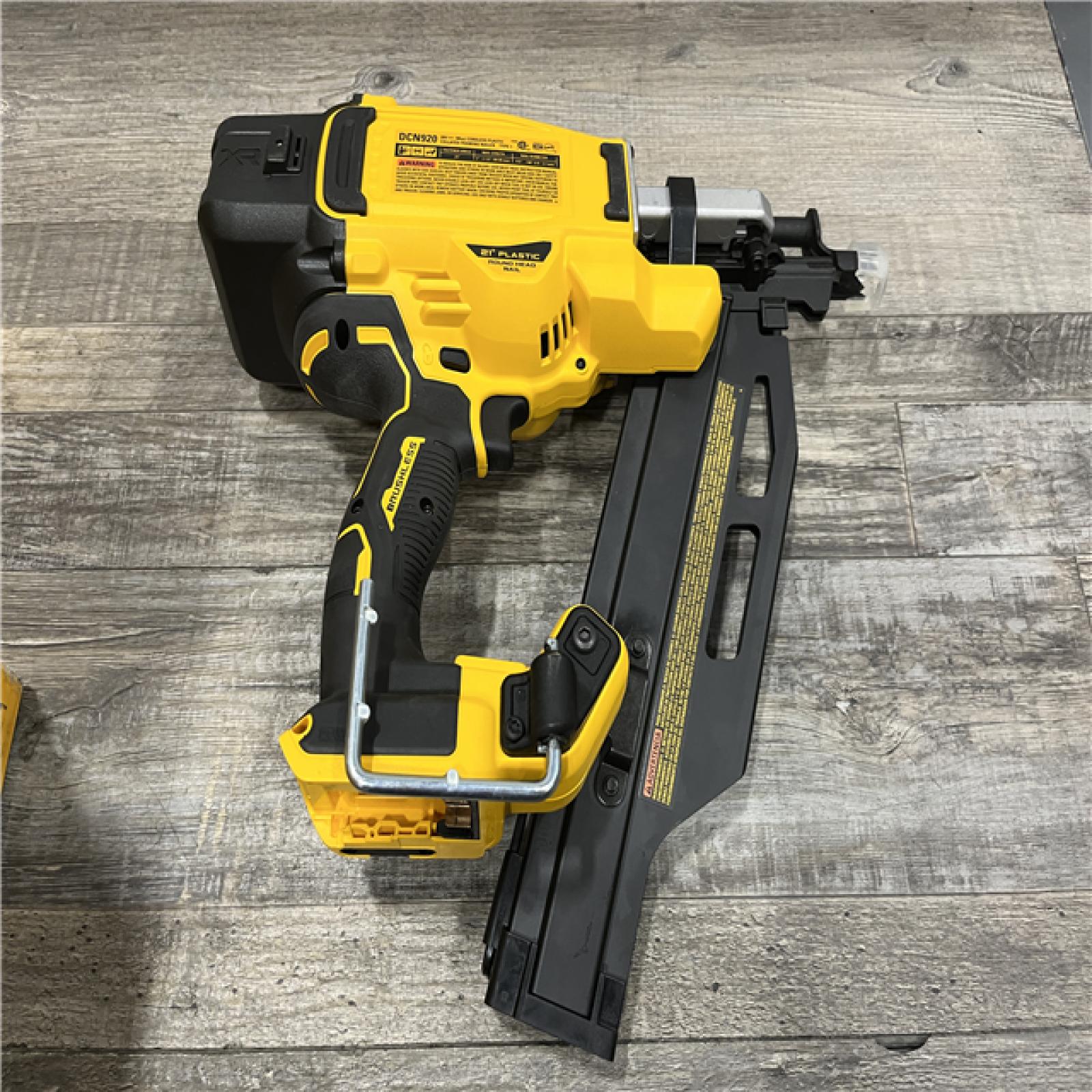 AS-IS DEWALT 20-Volt 21° Cordless Framing Nailer (Tool-Only)