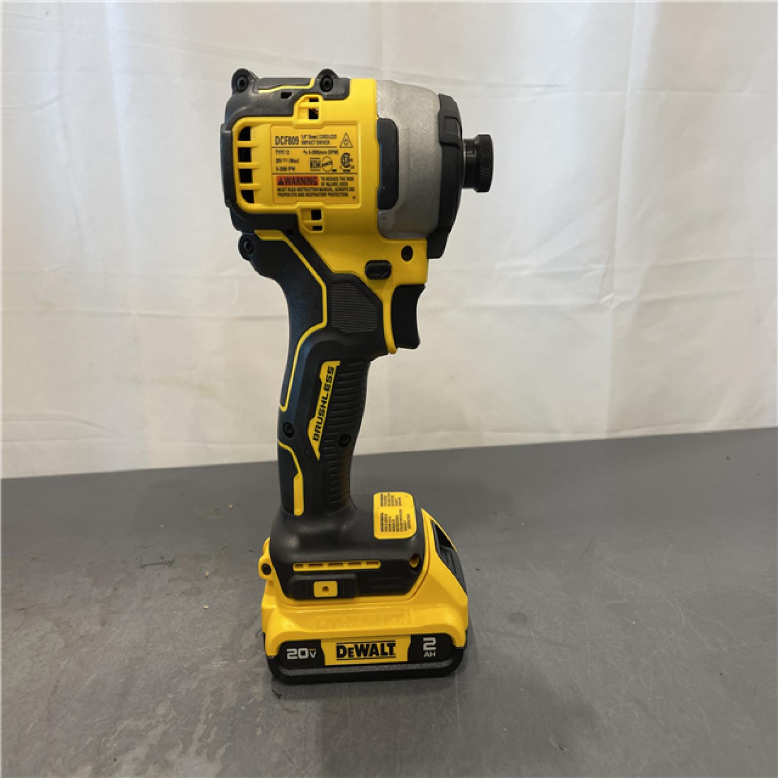 AS-IS - DeWALT ATOMIC 20V Max Lithium-Ion Brushless Cordless Compact 1/4 in. Impact Driver Kit