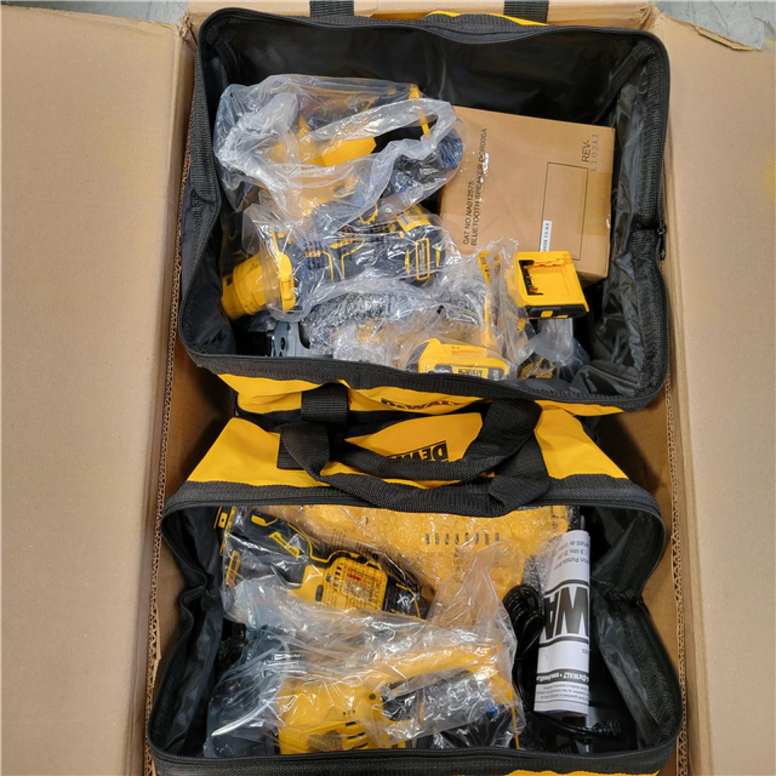 CALIFORNIA NEW DEWALT 10-TOOL COMBO KIT