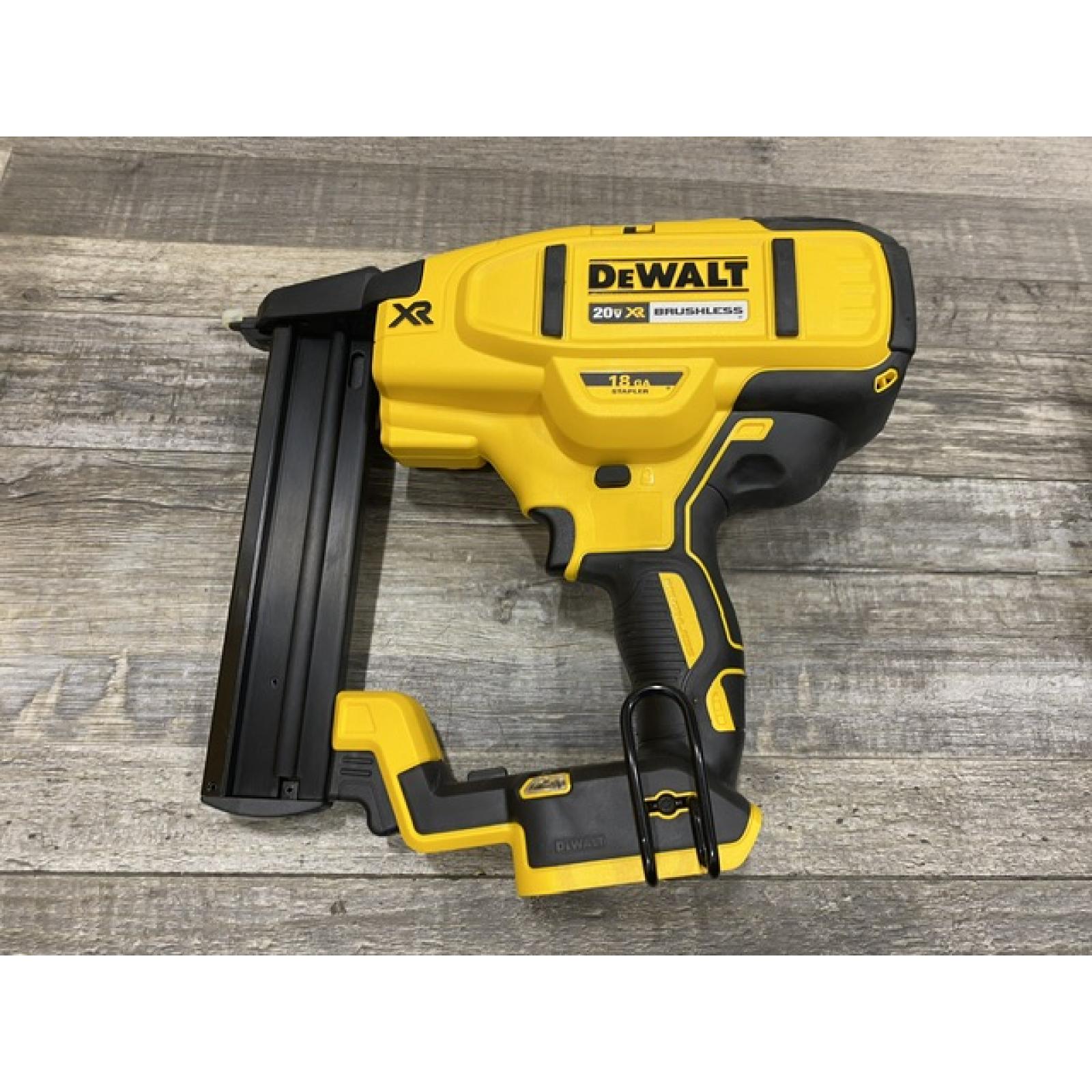 AS-IS DEWALT 20V MAX XR Lithium-Ion Cordless 18-Gauge Narrow Crown Stapler Kit