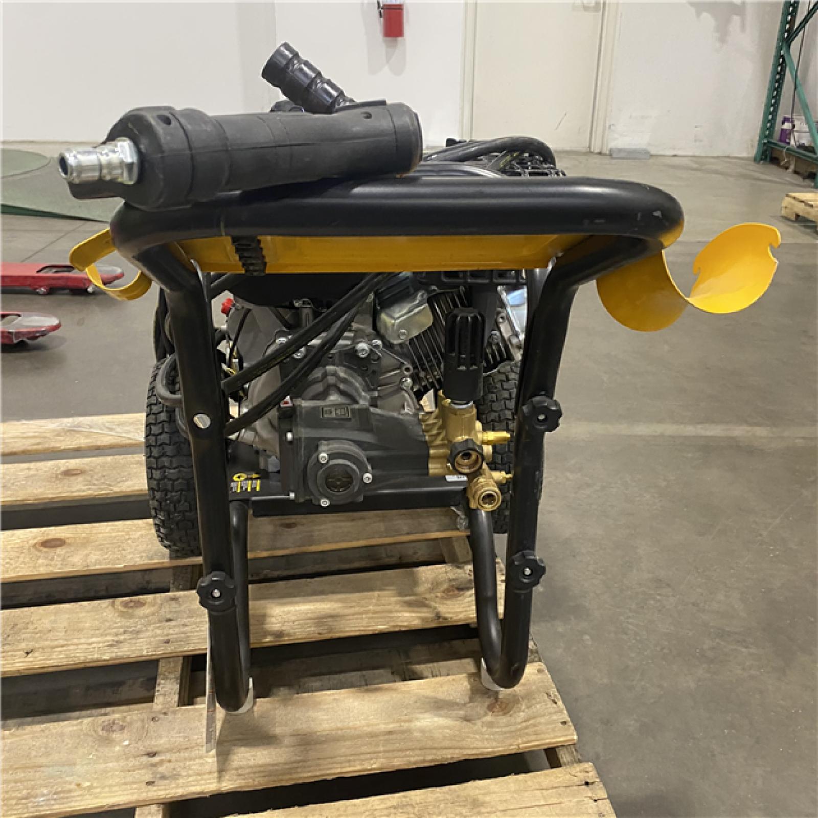 Dallas Location - As-Is DEWALT 4400 PSI 4.0 GPM Gas Pressure Washer