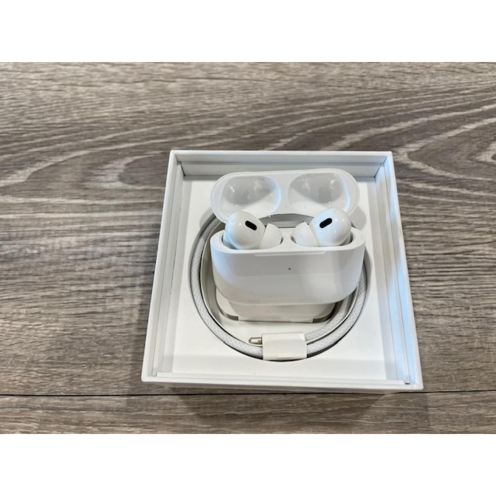 AS-IS Apple AirPods Pro 2 MagSafe Case