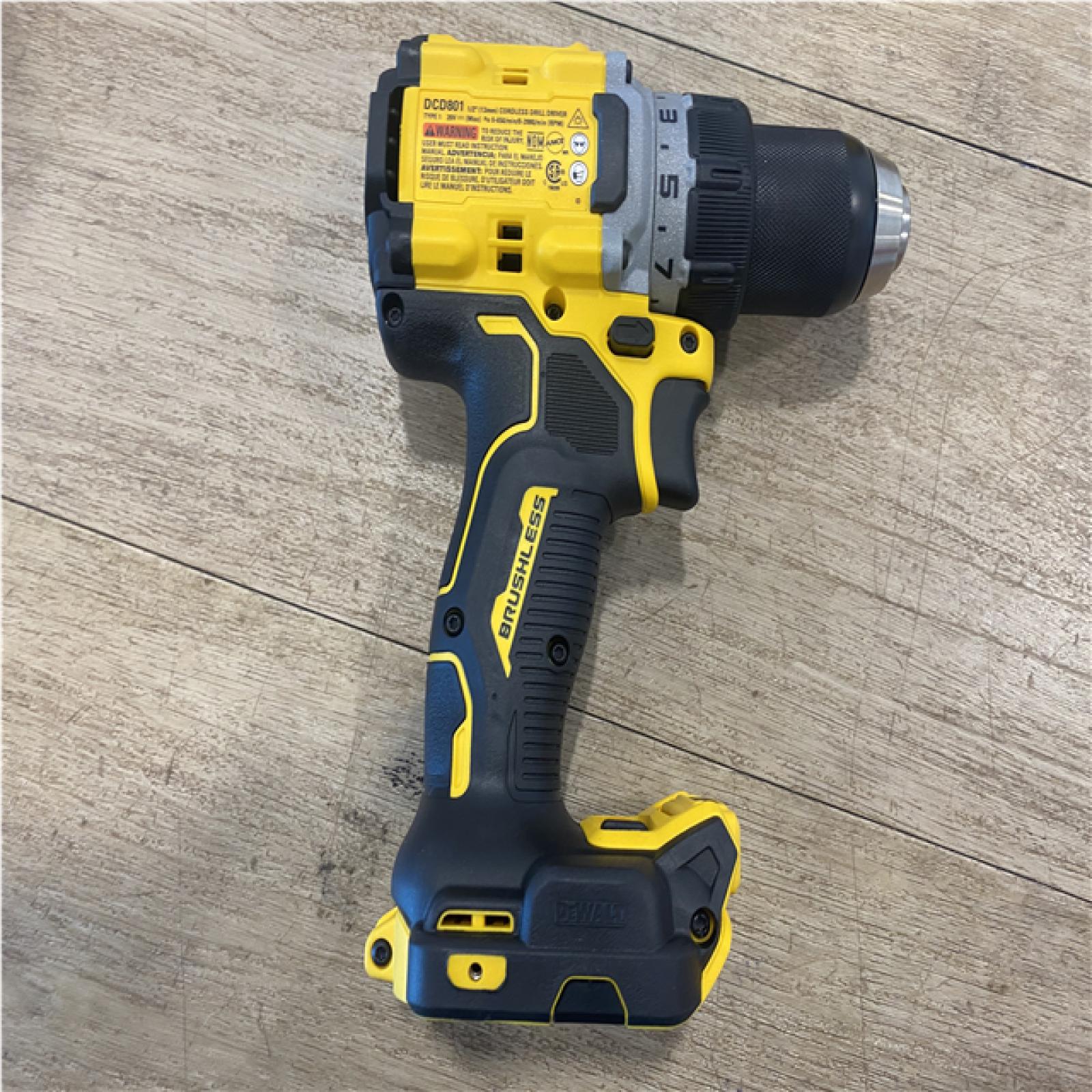 AS-IS DEWALT 20V MAX XR Lithium-Ion Brushless Cordless 1/2 in. Drill/Driver Kit