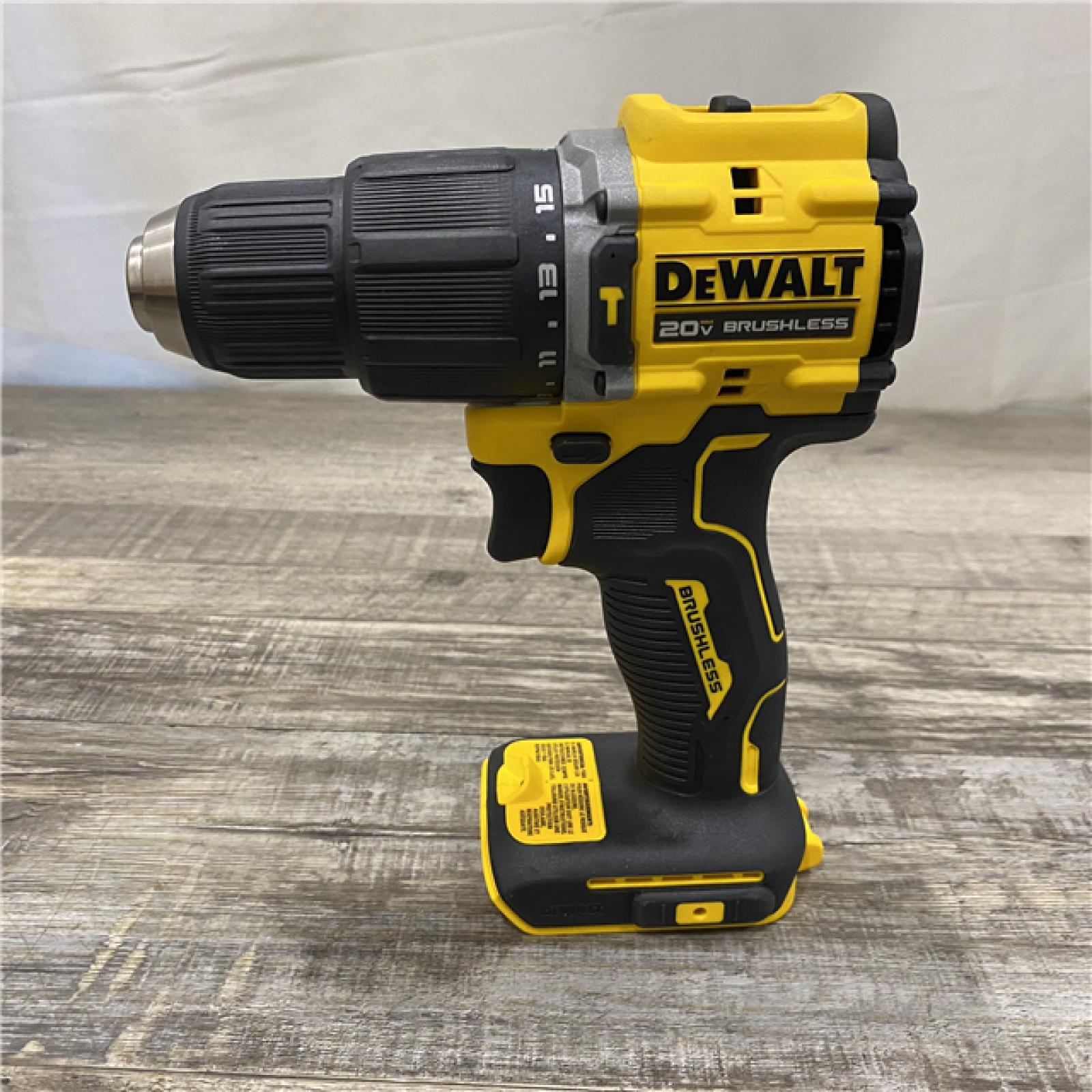 AS-IS DEWALT ATOMIC 20V Cordless 1/2 in. Compact Hammer Drill Kit