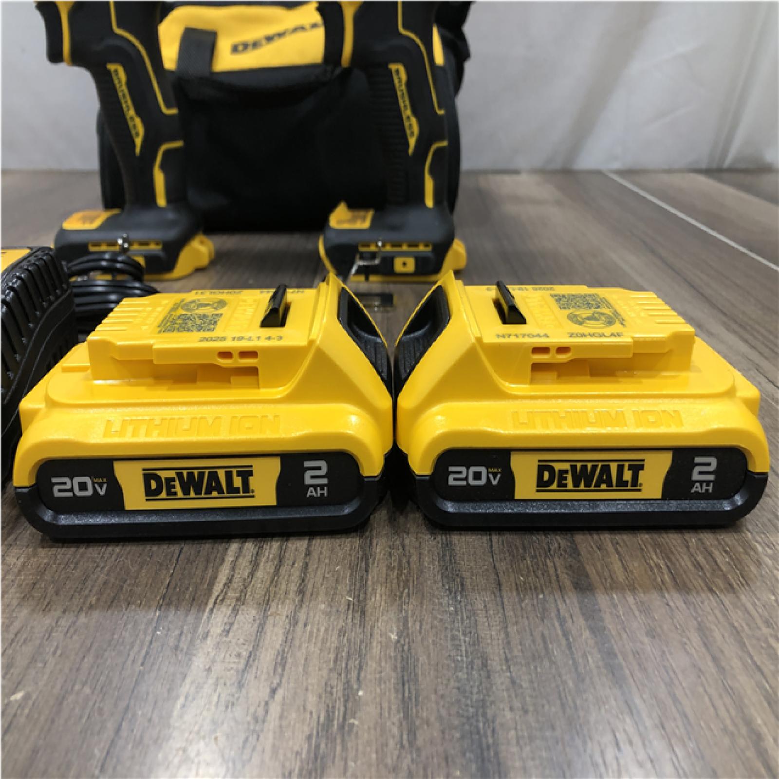 ASIS DEWALT ATOMIC 20-Volt MAX Lithium-Ion Cordless Combo Kit