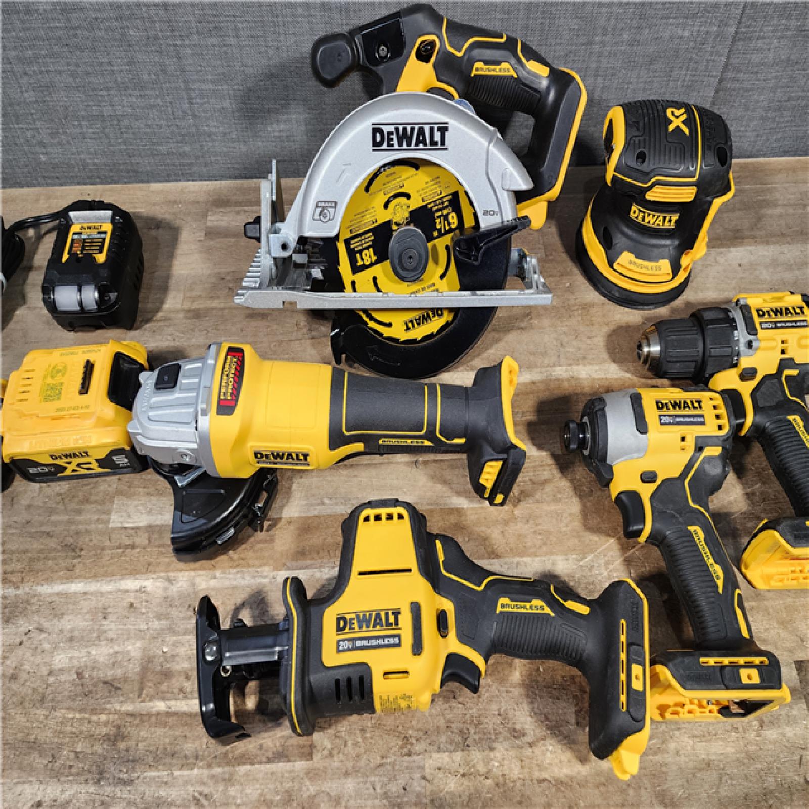HOUSTON LOCATION - AS-IS DEWALT 20-Volt MAX ToughSystem Lithium-Ion 6-Tool Cordless Combo Kit