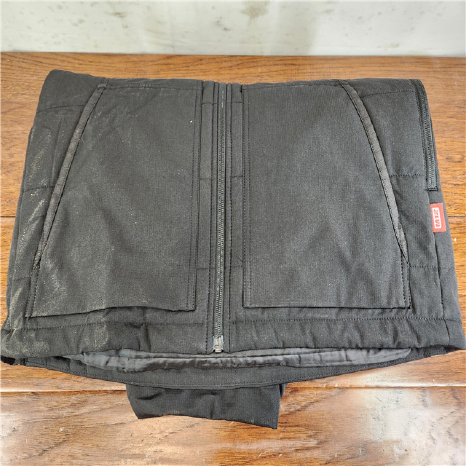 AS-IS Milwaukee M12 Cordless Black Heated AXIS Jacket Kit (Medium)