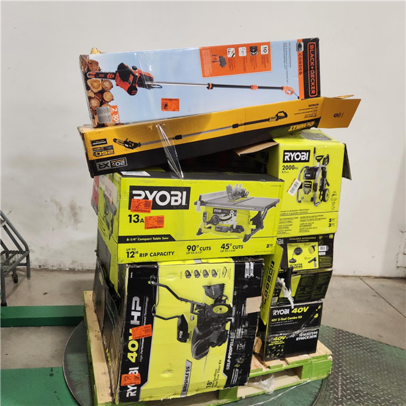 Dallas Location - As-Is Tool Pallet