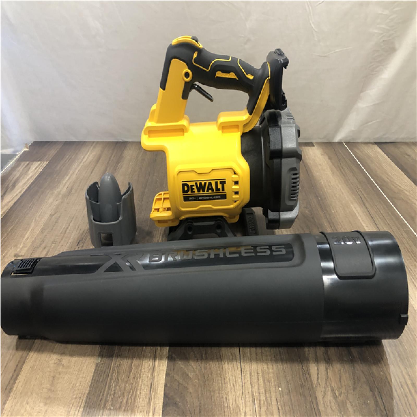 AS-IS DEWALT 20V MAX 125 MPH 450 CFM Brushless Cordless Handheld Leaf Blower with Concentrator Nozzle (Tool Only)