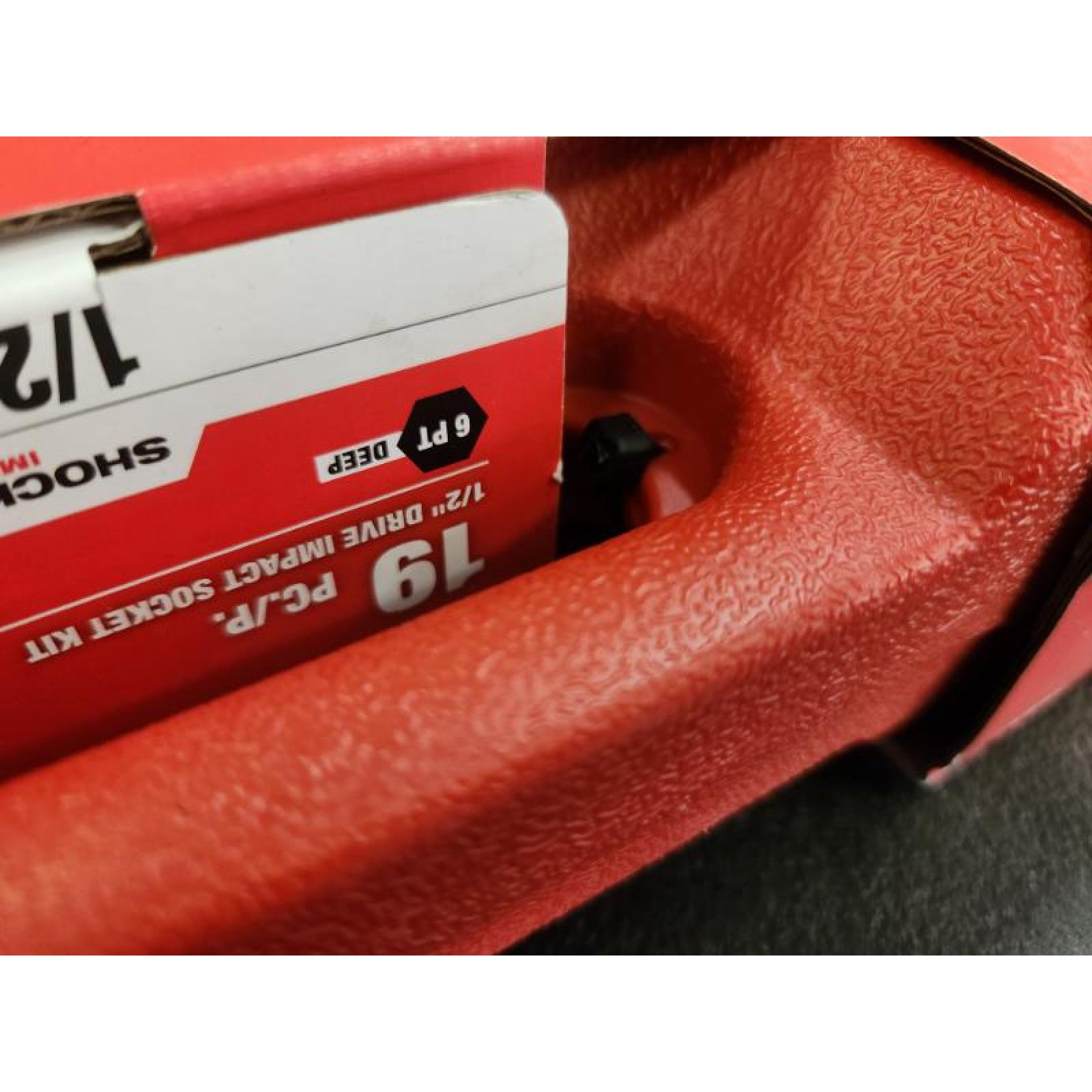 Phoenix NEW Milwaukee SHOCKWAVE 1/2 in. Drive SAE 6 Point Impact Socket Set (19-Piece) (SEALED)