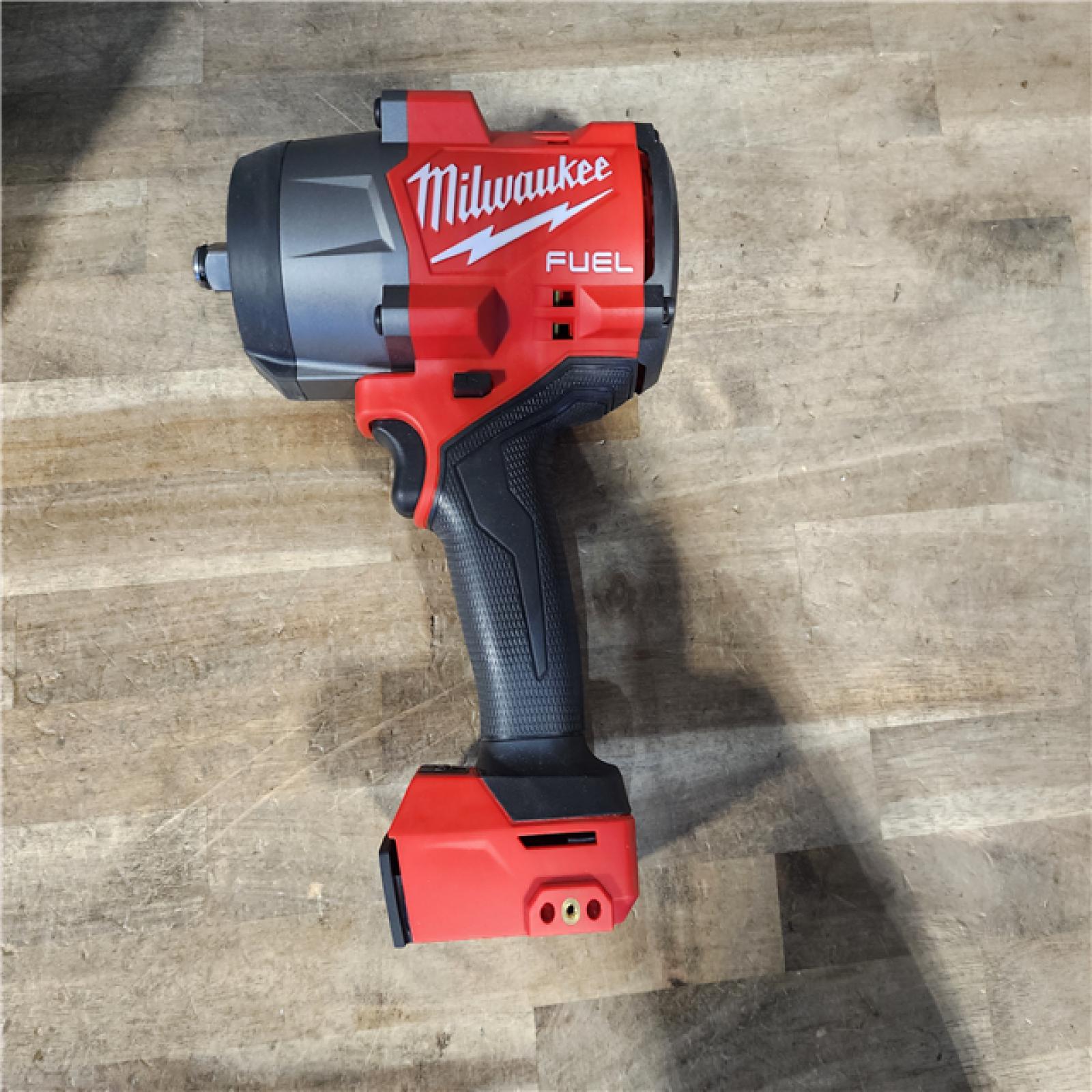 HOUSTON LOCATION - AS-IS Milwaukee FUEL 18V Lithium-Ion Brushless Cordless 1/2 in. Impact Wrench w/Friction Ring Kit