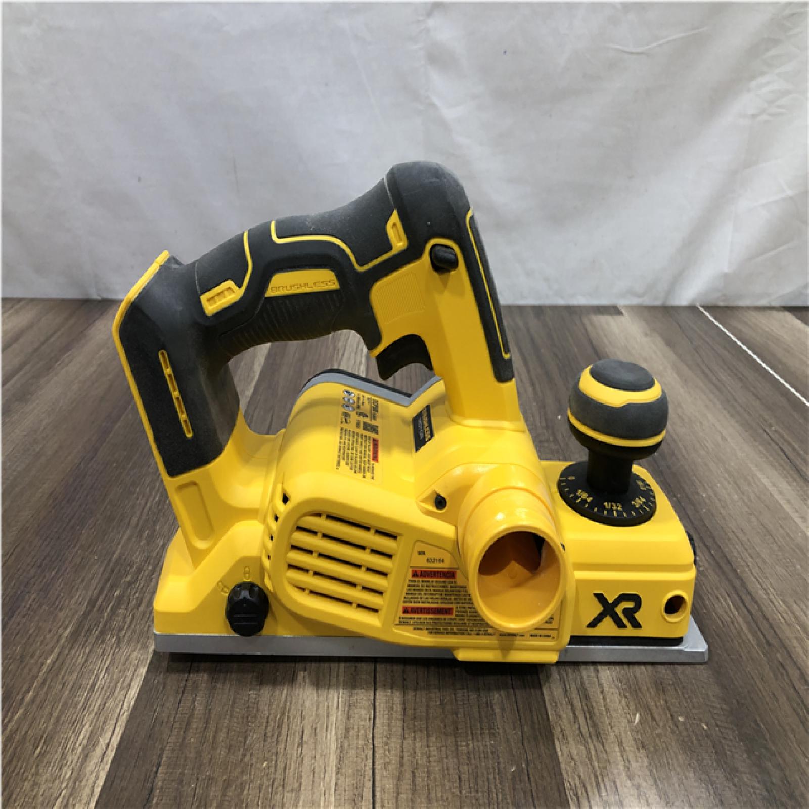 AS-IS DEWALT 20V MAX XR Cordless Brushless 3-1/4 in. Planer (Tool Only)