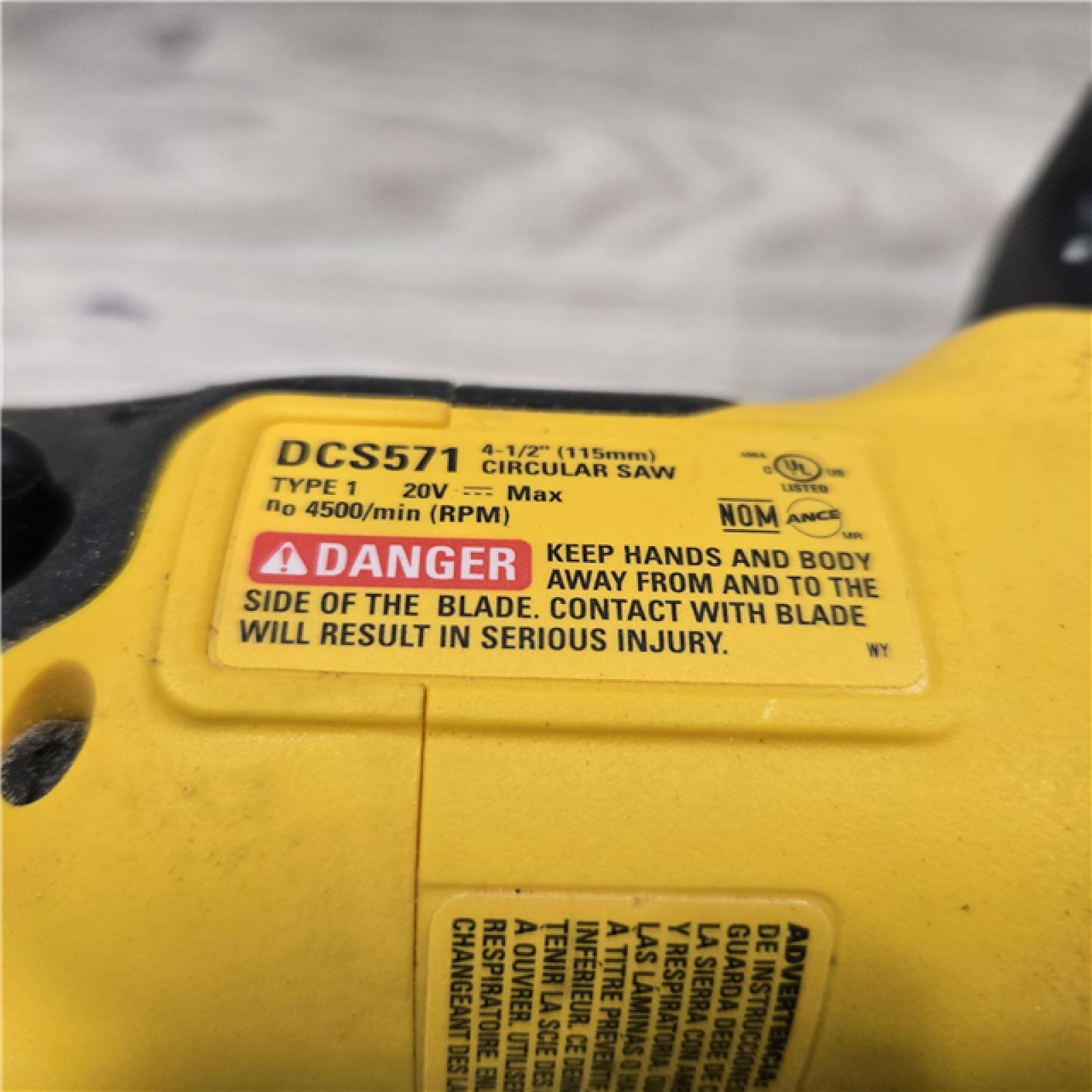 AS-IS DEWALT ATOMIC 20V MAX Cordless Circular Saw (Tool Only)