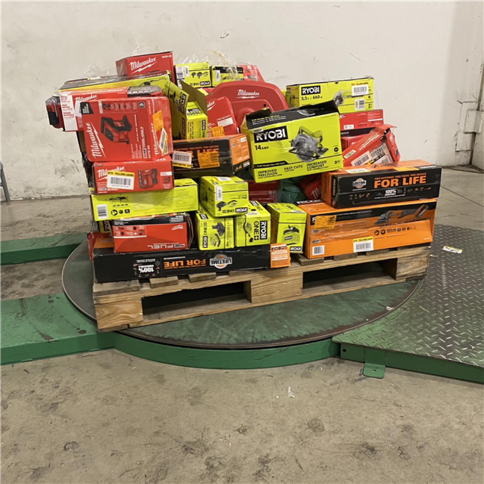 Dallas Location - As-Is Tool Pallet