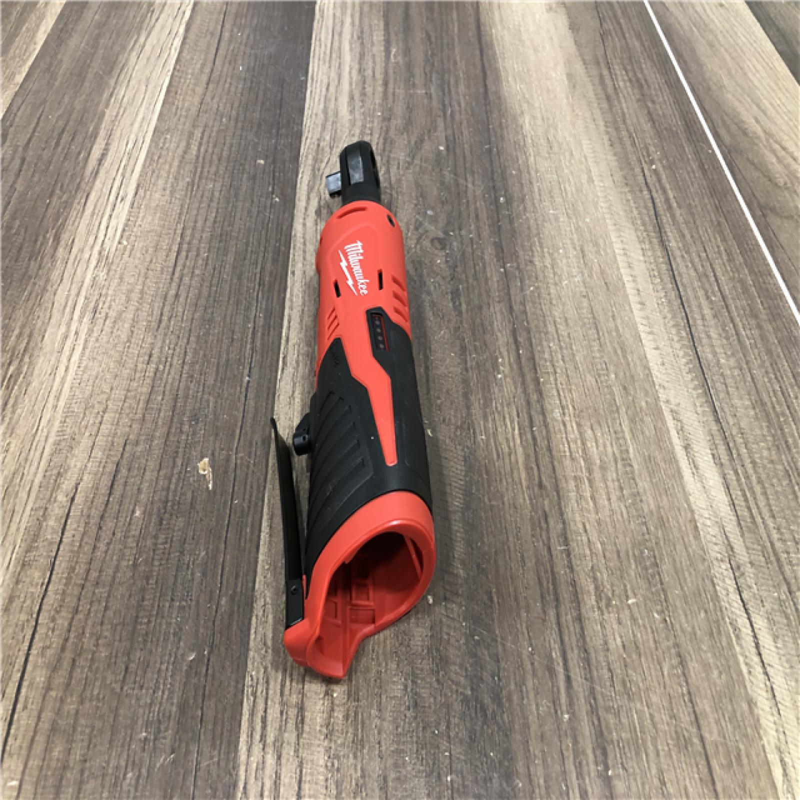 AS-IS Milwaukee M12 12V Lithium-Ion Cordless 3/8 in. Ratchet (Tool-Only)
