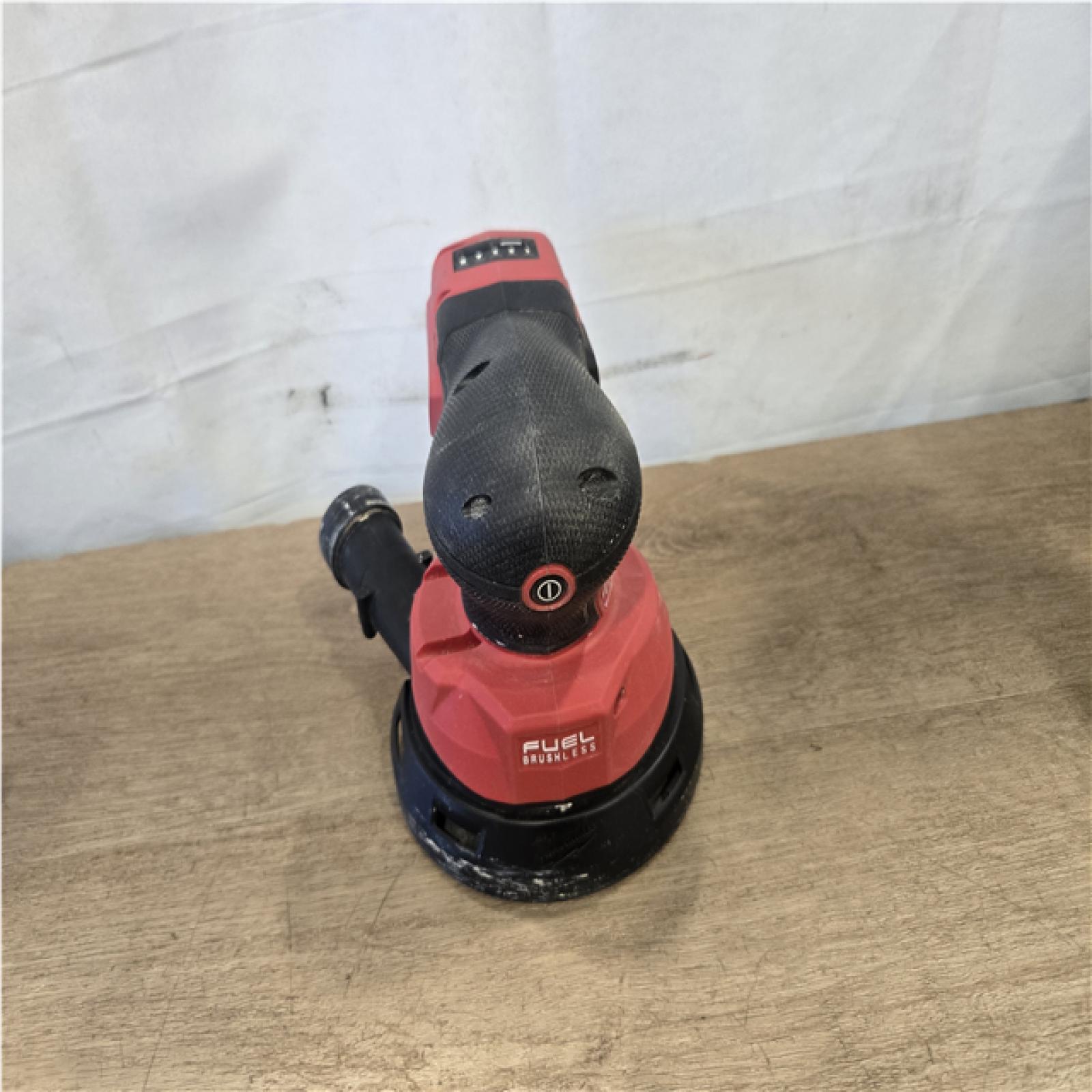 AS-IS Milwaukee 18V Lithium-Ion Brushless Cordless FUEL 5 in. Random Orbit Sander (Tool-Only)