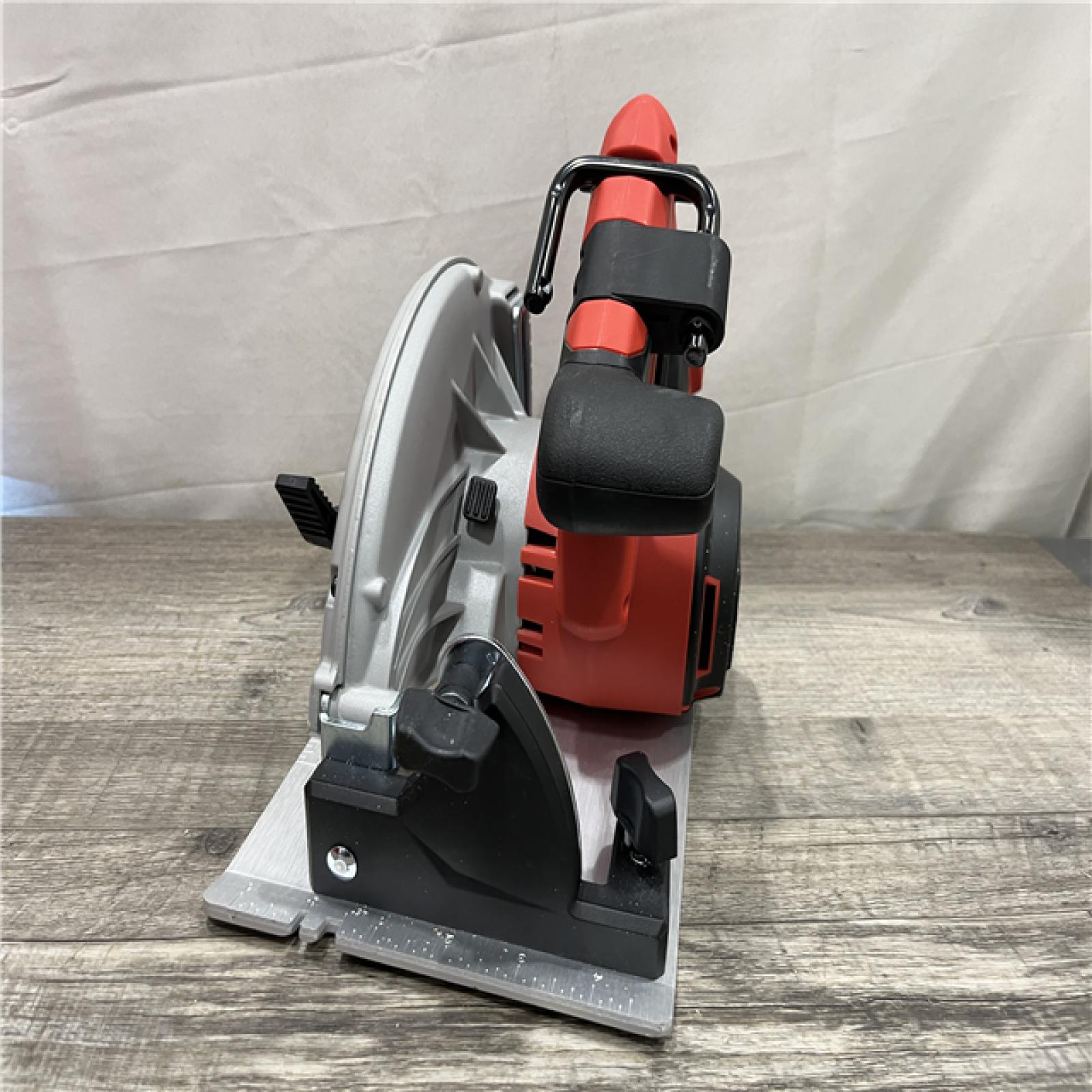 AS-IS Milwaukee 18V Lithium-Ion Brushless Cordless 7-1/4 in. Circular Saw (Tool-Only)