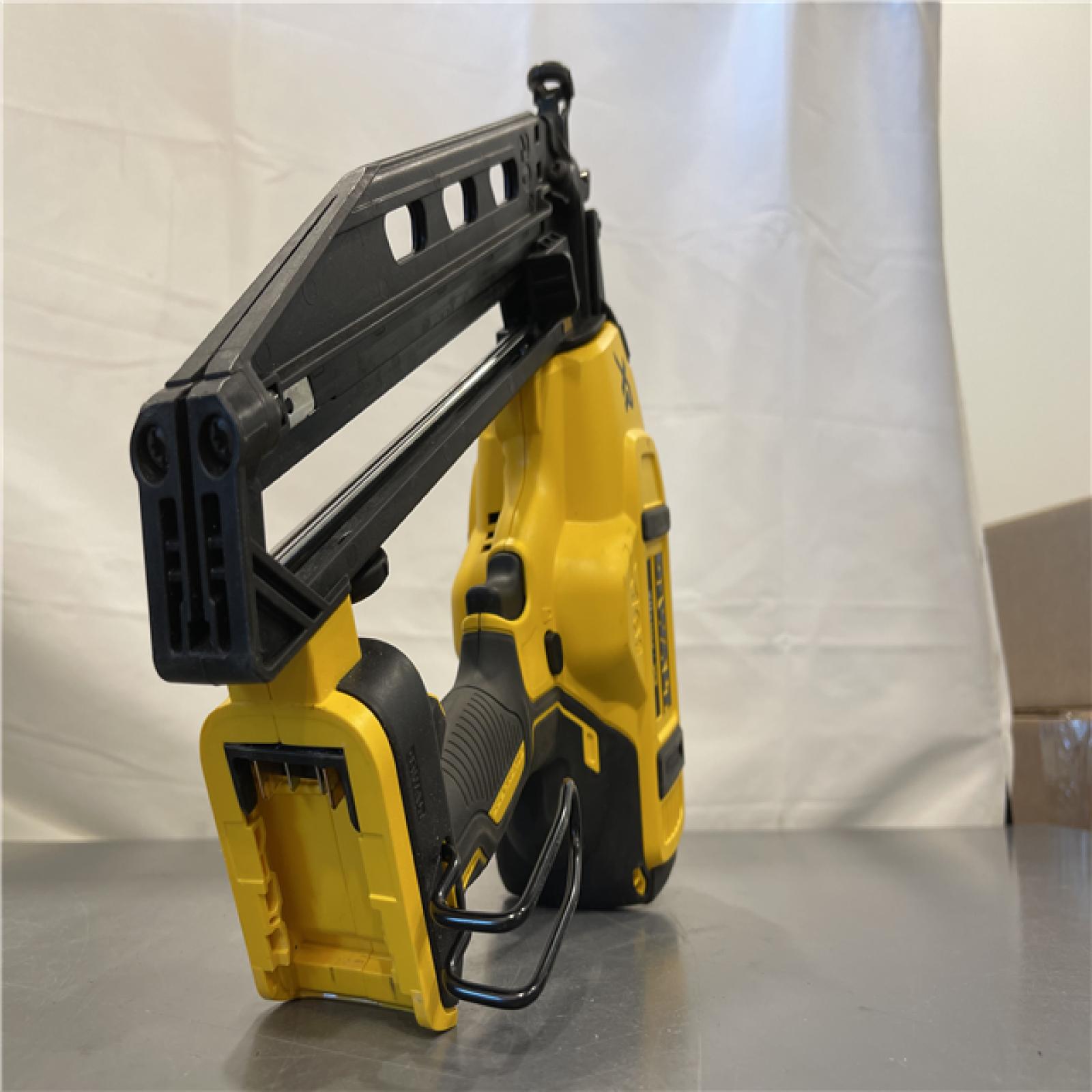 AS-IS - DeWalt 20V 16 Gauge Cordless Angled Finish Nailer Kit W/ 2Ah Battery