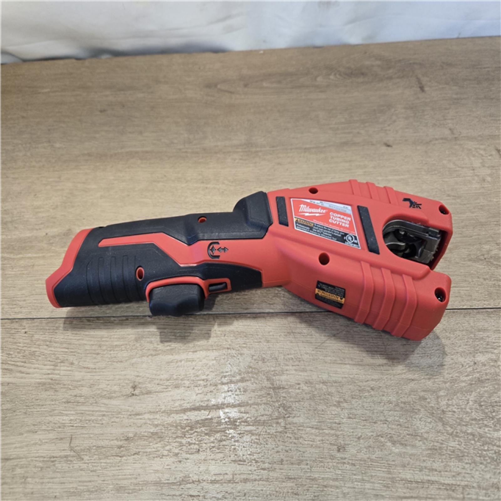 AS-IS Milwaukee M12 12V Cordless Copper Tubing Cutter (Tool-Only)