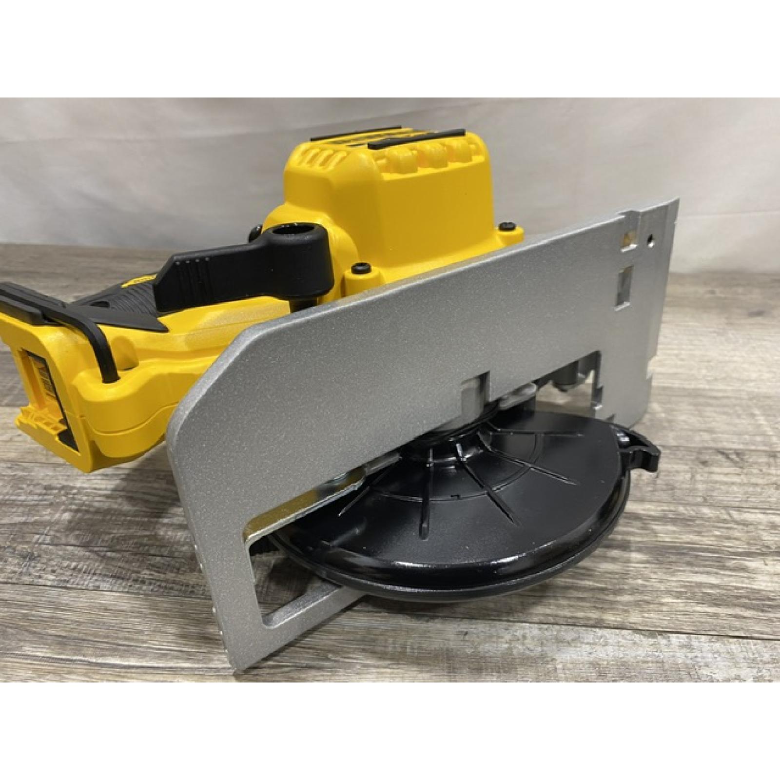 AS-IS DEWALT 20V MAX Cordless Brushless 6-1/2 in. Sidewinder Style Circular Saw (Tool Only)