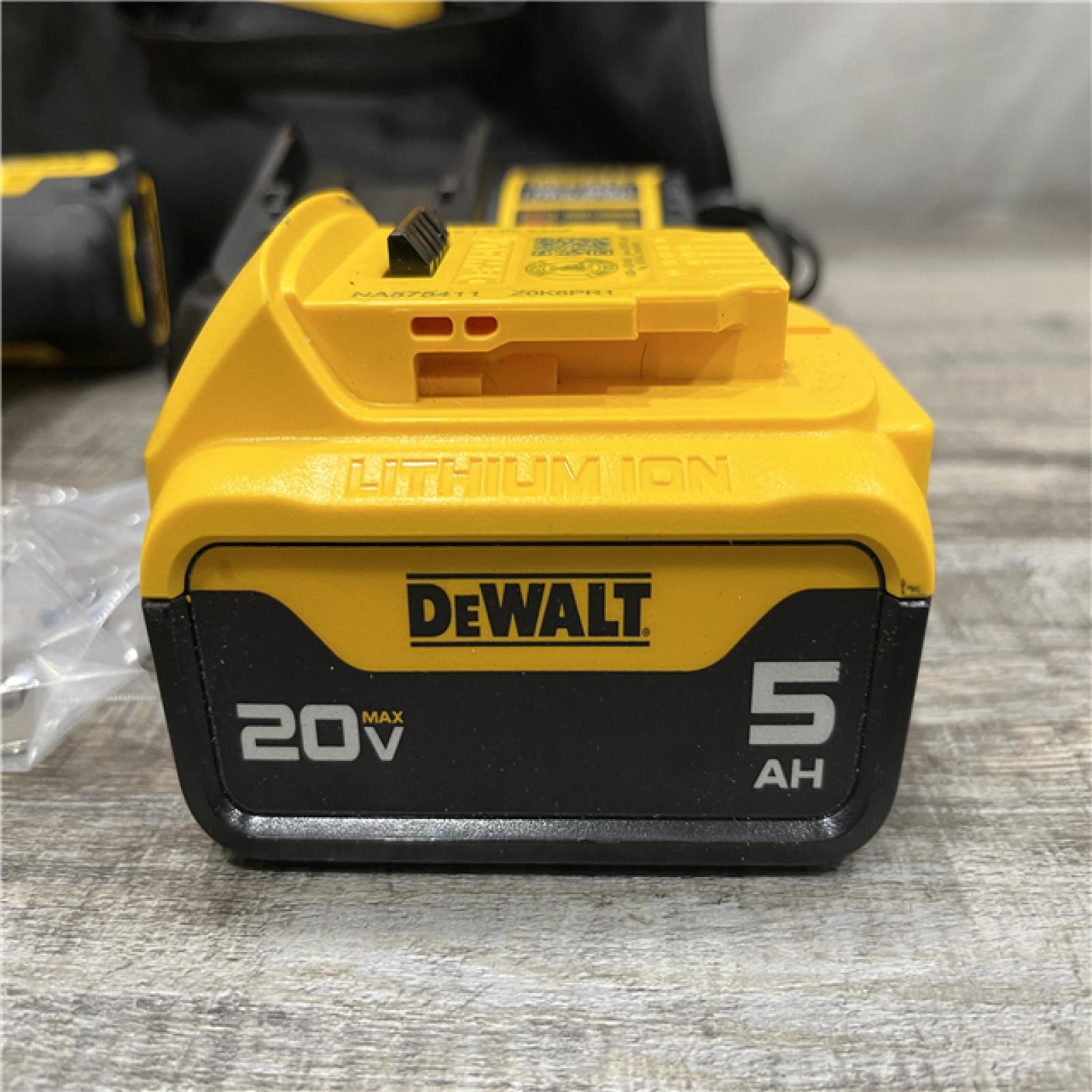 AS-IS DEWALT 20-Volt Maximum XR Lithium-Ion Cordless Brushless 1/4 in. 3-Speed Impact Driver Kit