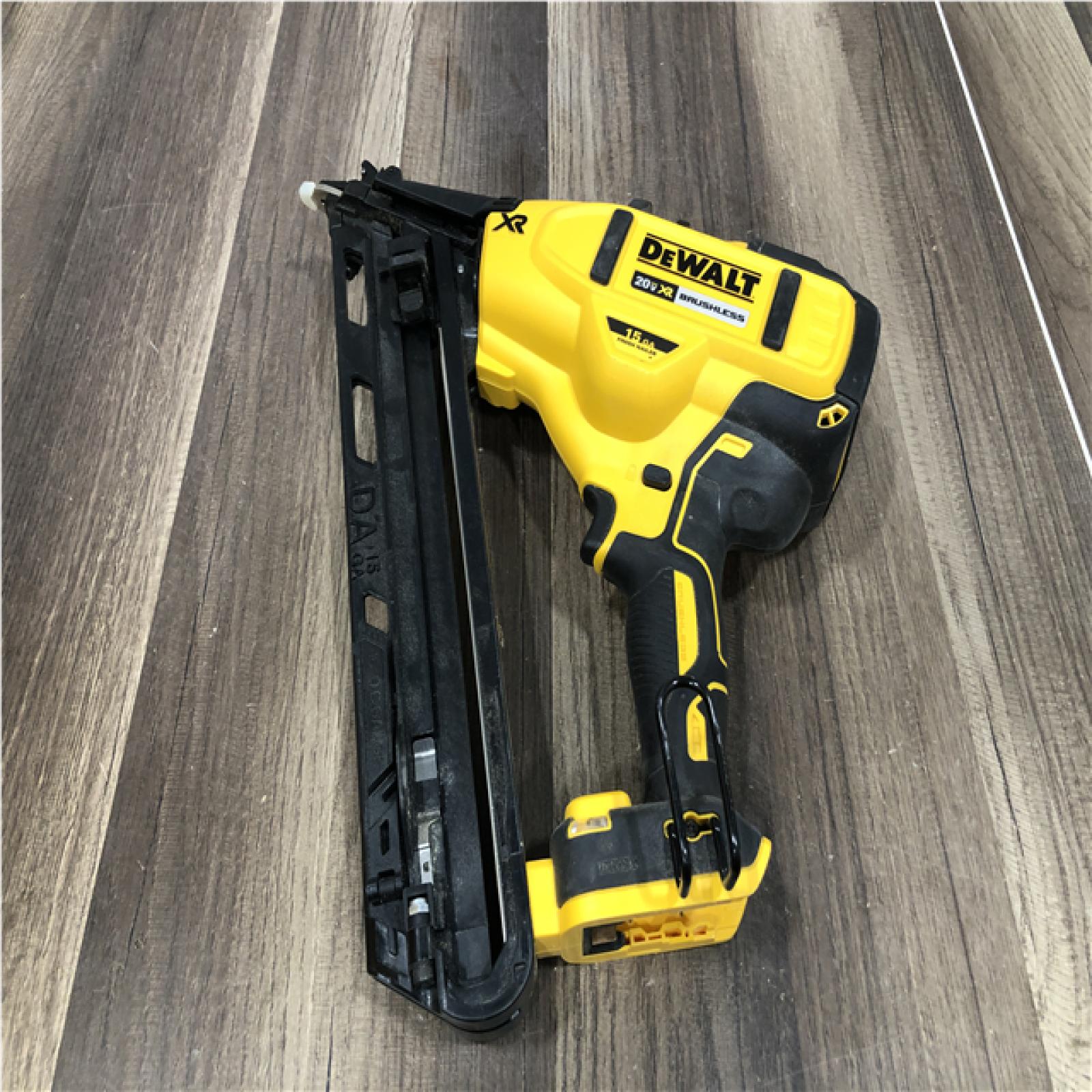 AS-IS DEWALT 20V MAX XR Lithium-Ion Cordless 15-Gauge Angled Finish Nailer (Tool Only)