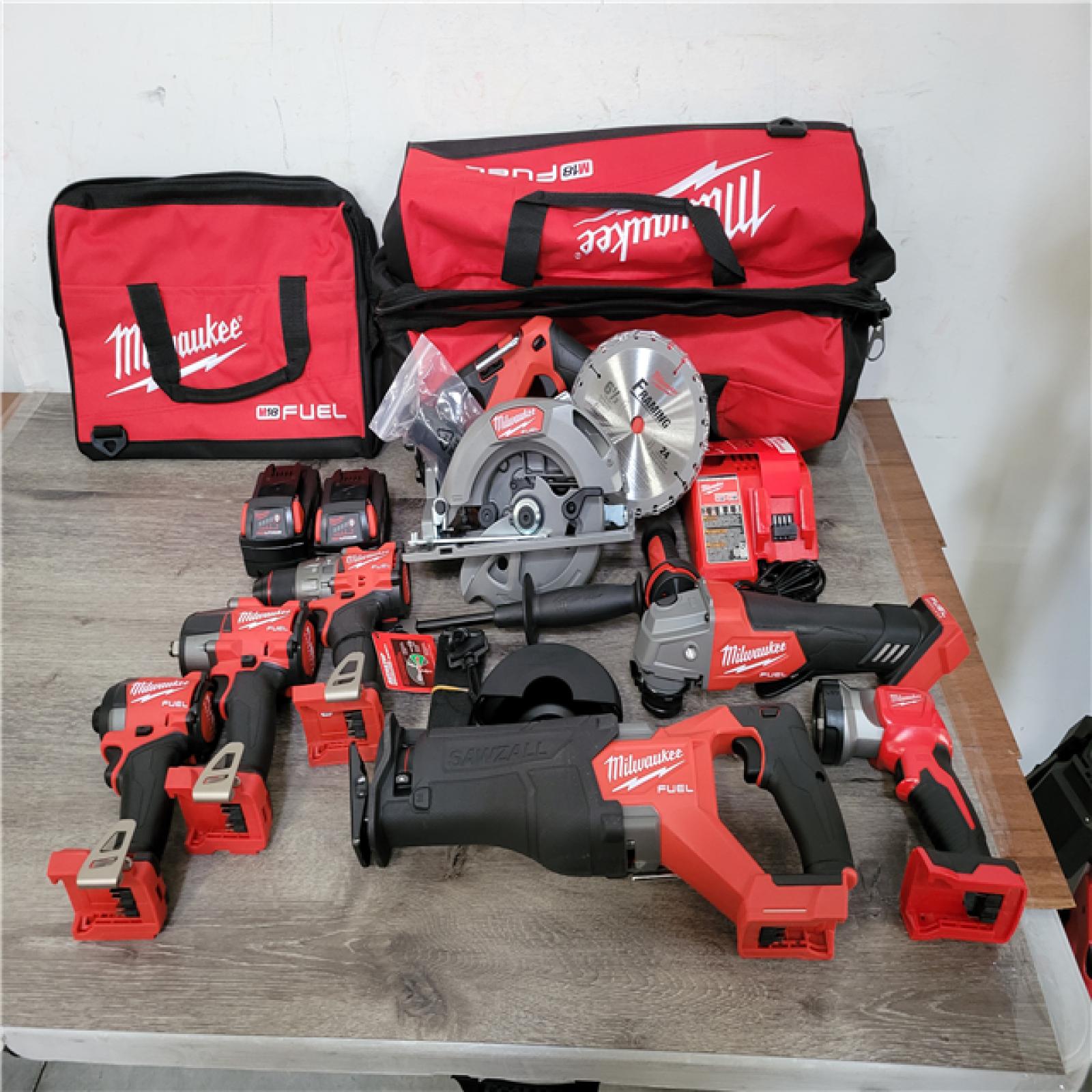CALIFORNIA NEW MILWAUKEE M18 FUEL 7-TOOL COMBO KIT (2 BATTERIES  1 CHARGER  AND BAG INCLUDED)