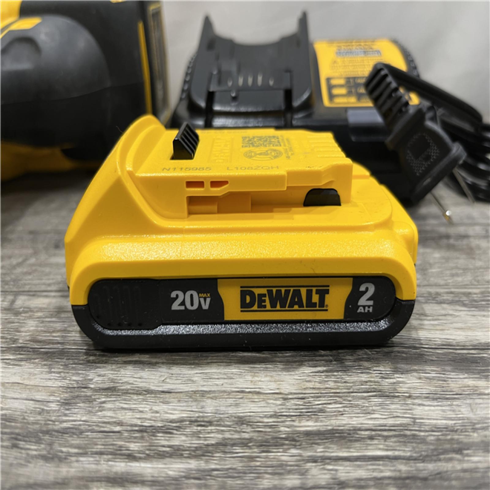 AS-IS DEWALT 20V MAX XR 18 Gauge Brad Nailer Kit