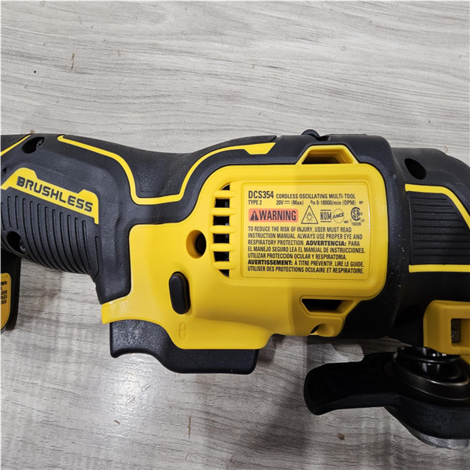 AS-IS DEWALT ATOMIC 20V MAX Cordless Brushless Oscillating Multi Tool (Tool Only)