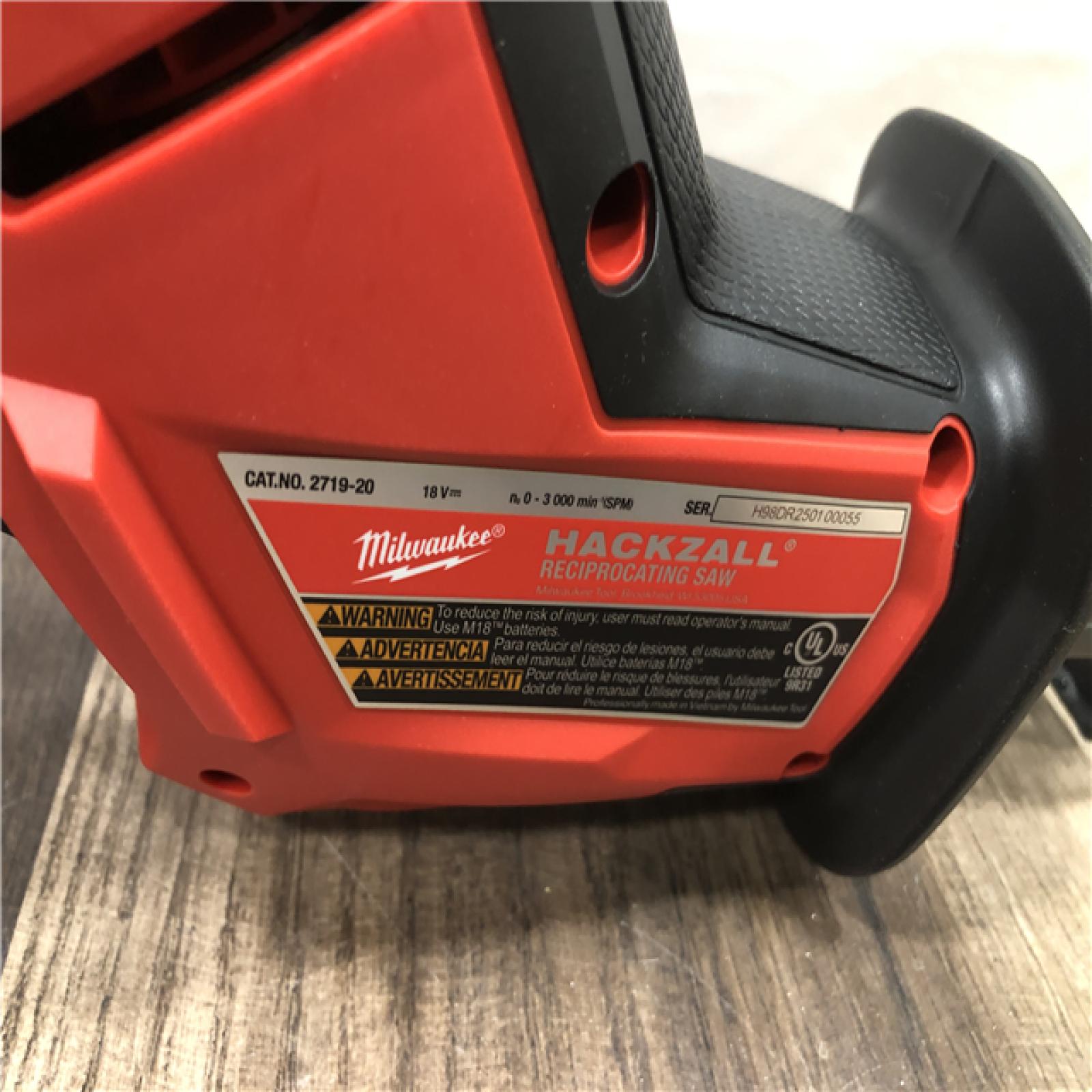 AS-IS Milwaukee FUEL 18V Lithium-Ion Brushless Cordless HACKZALL Reciprocating Saw Kit