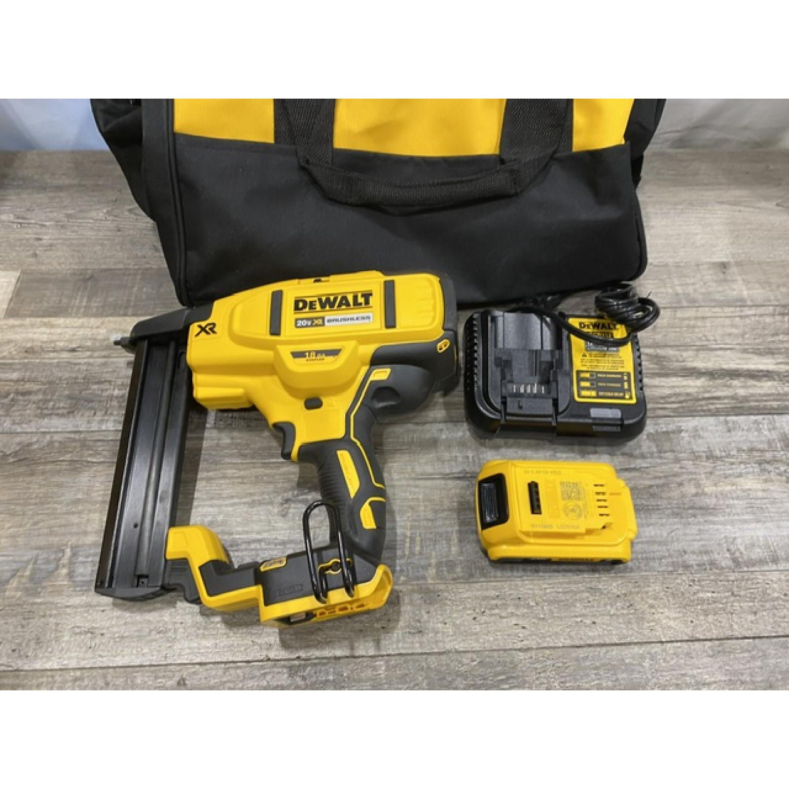 AS-IS DEWALT 20V MAX XR Lithium-Ion Cordless 18-Gauge Narrow Crown Stapler Kit