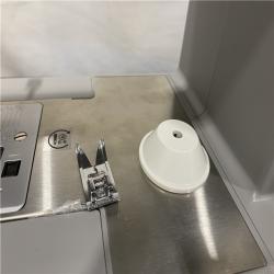 AS-IS Singer - 64S Heavy Duty Sewing Machine with Extension Table - Gray