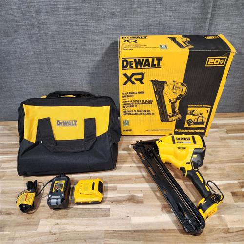 HOUSTON LOCATION - AS-IS DeWalt 15 GA ANGLED FINISH NAILER KIT W/ BATTERY & CHARGER
