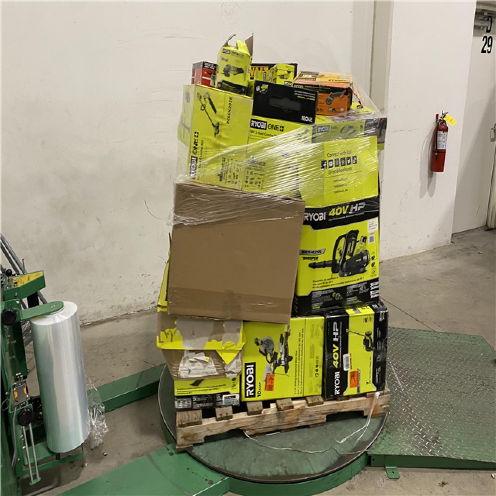 Dallas Location - As-Is Tool Pallet