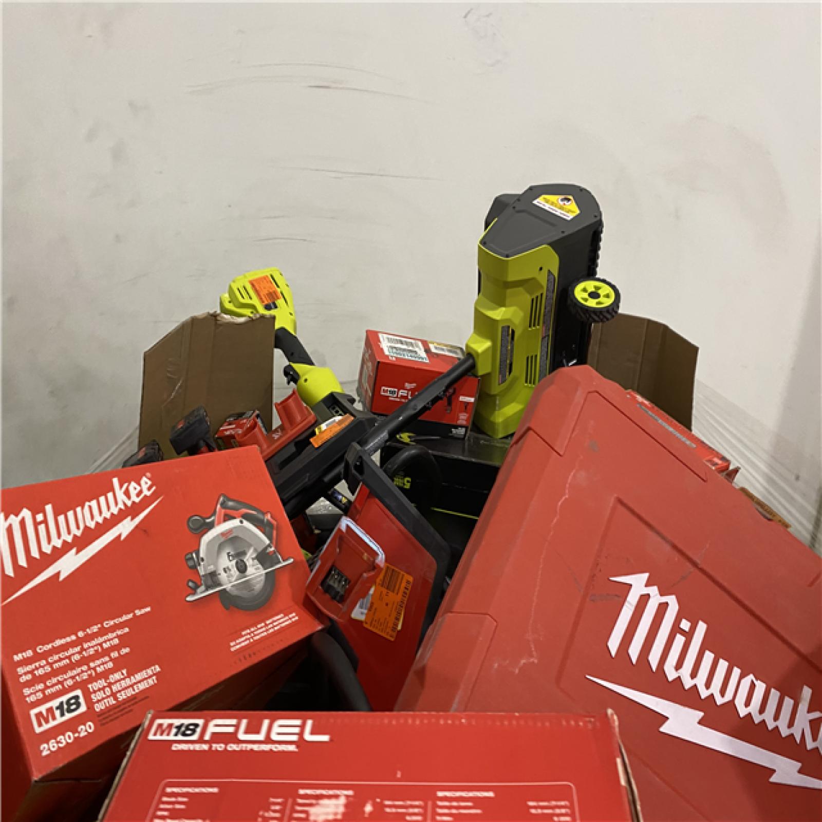 Dallas Location - As-Is Tool Pallet