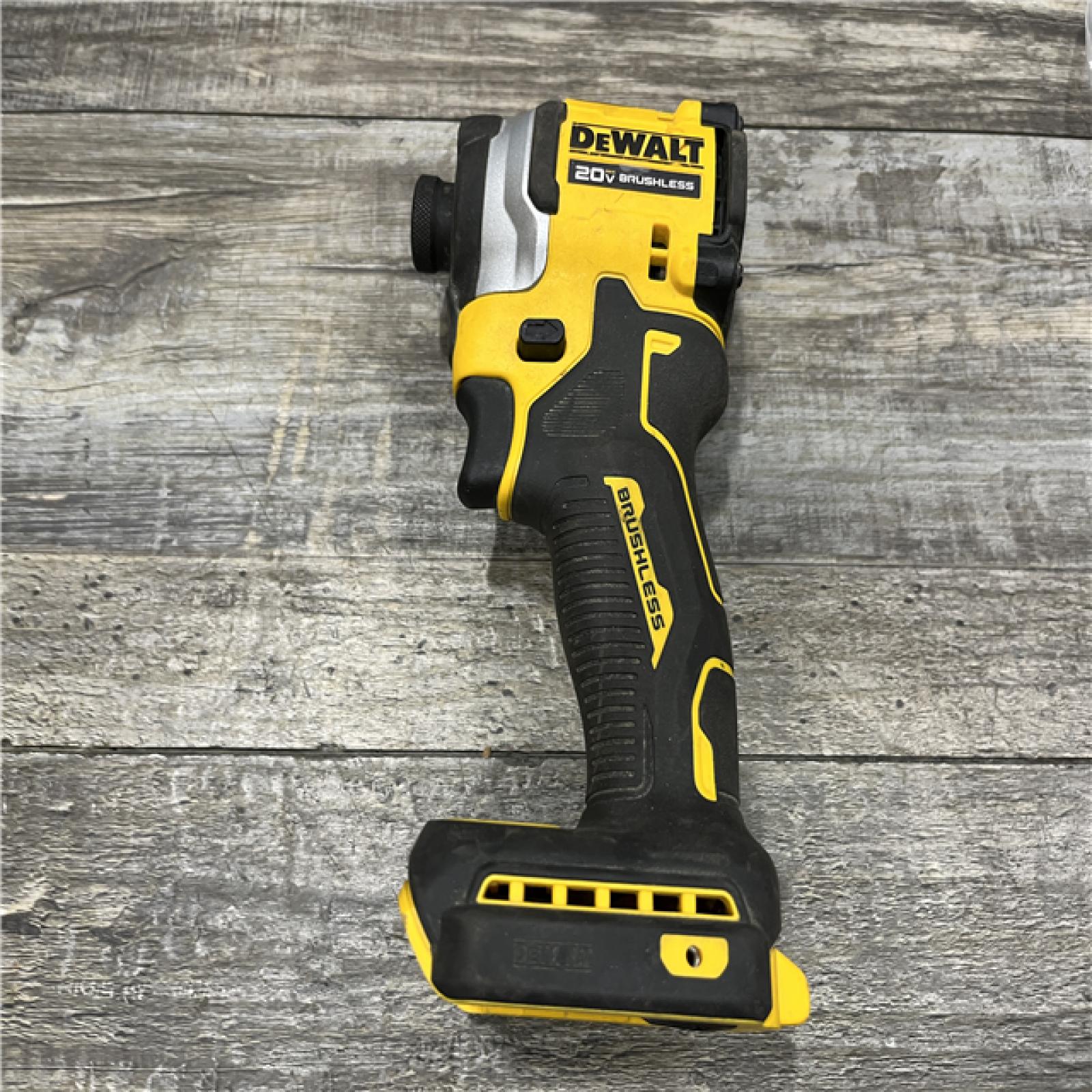AS-IS DEWALT ATOMIC 20V MAX Lithium-Ion Cordless 1/4 in. Brushless Impact Driver Kit