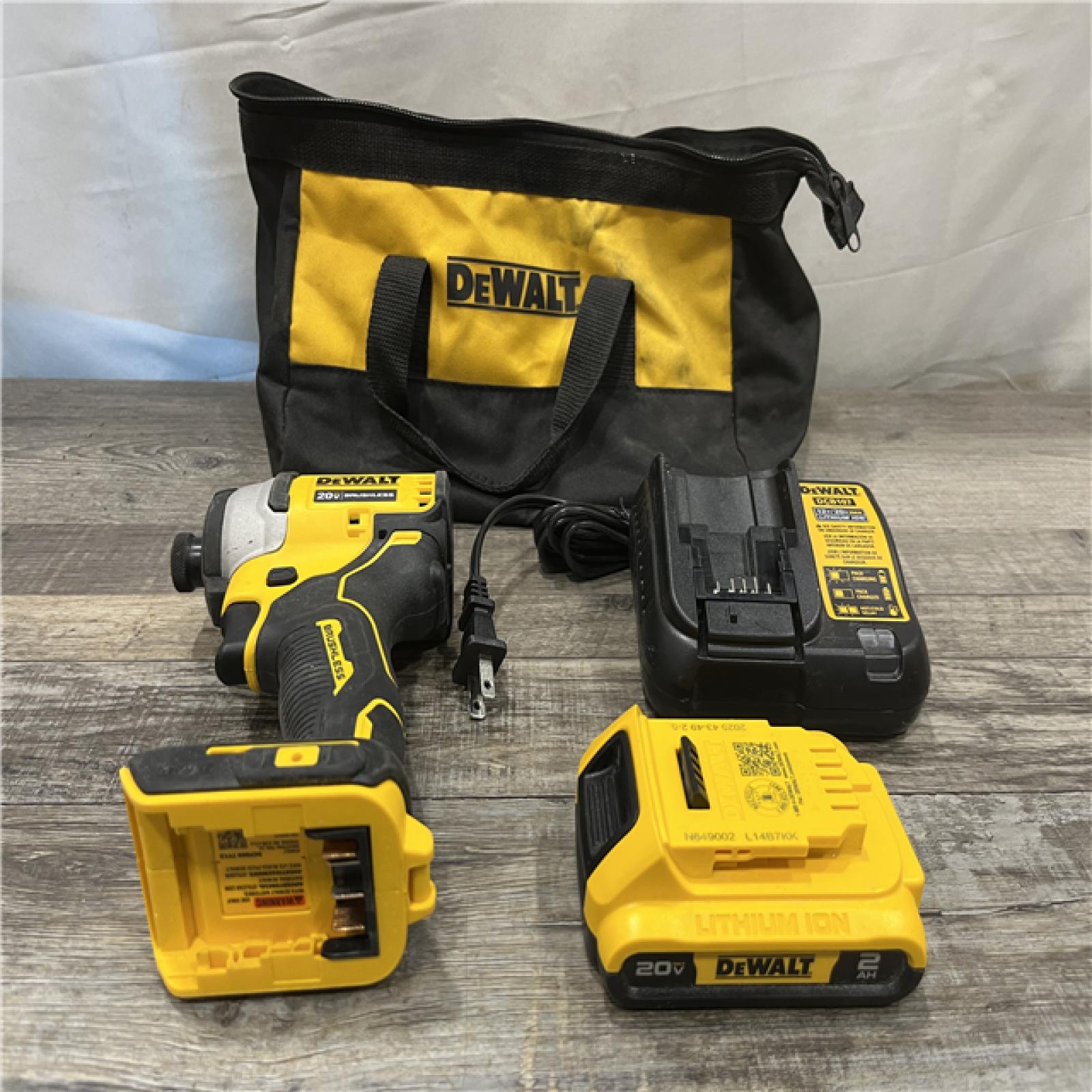AS-IS DEWALT Atomic 20V Max Lithium-Ion Brushless Cordless Compact 1/4 in. Impact Driver Kit