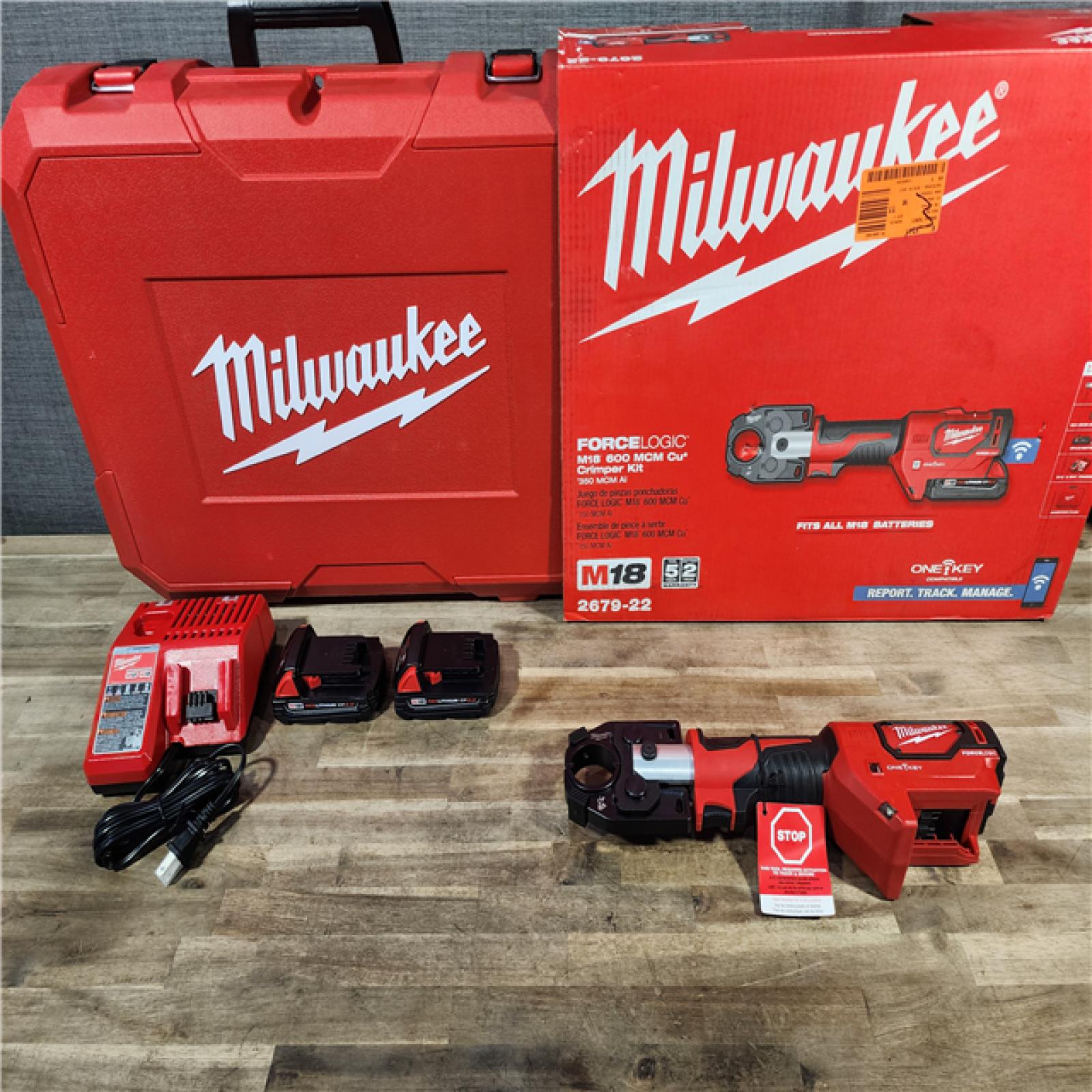 HOUSTON LOCATION - AS-IS (APPEARS LIKE NEW) M18 18-Volt Lithium-Ion Cordless FORCE LOGIC 600 MCM Crimper Kit W/(2) 2.0Ah Batteries, Charger, Hard Case