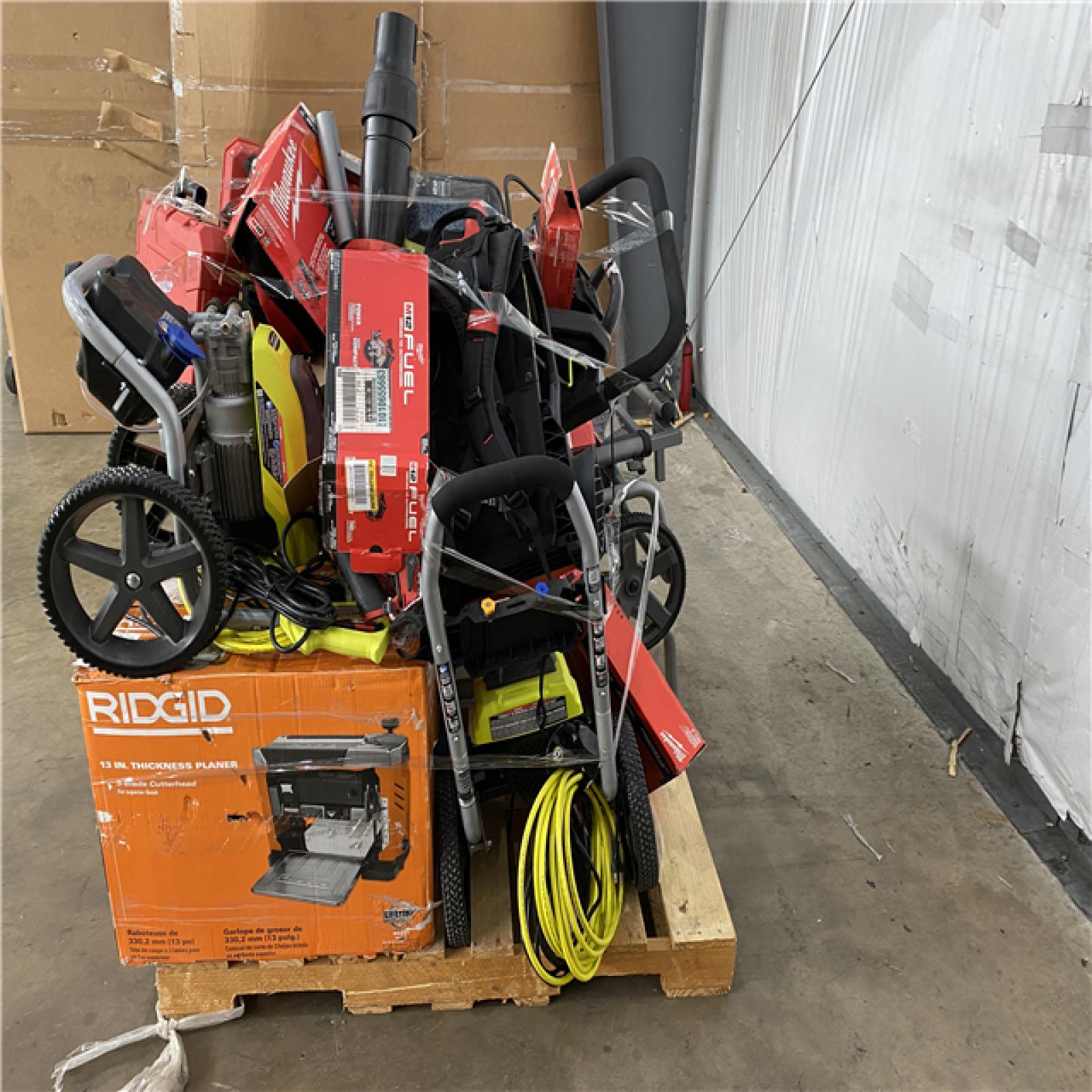 Houston Location AS IS - Tool Pallet