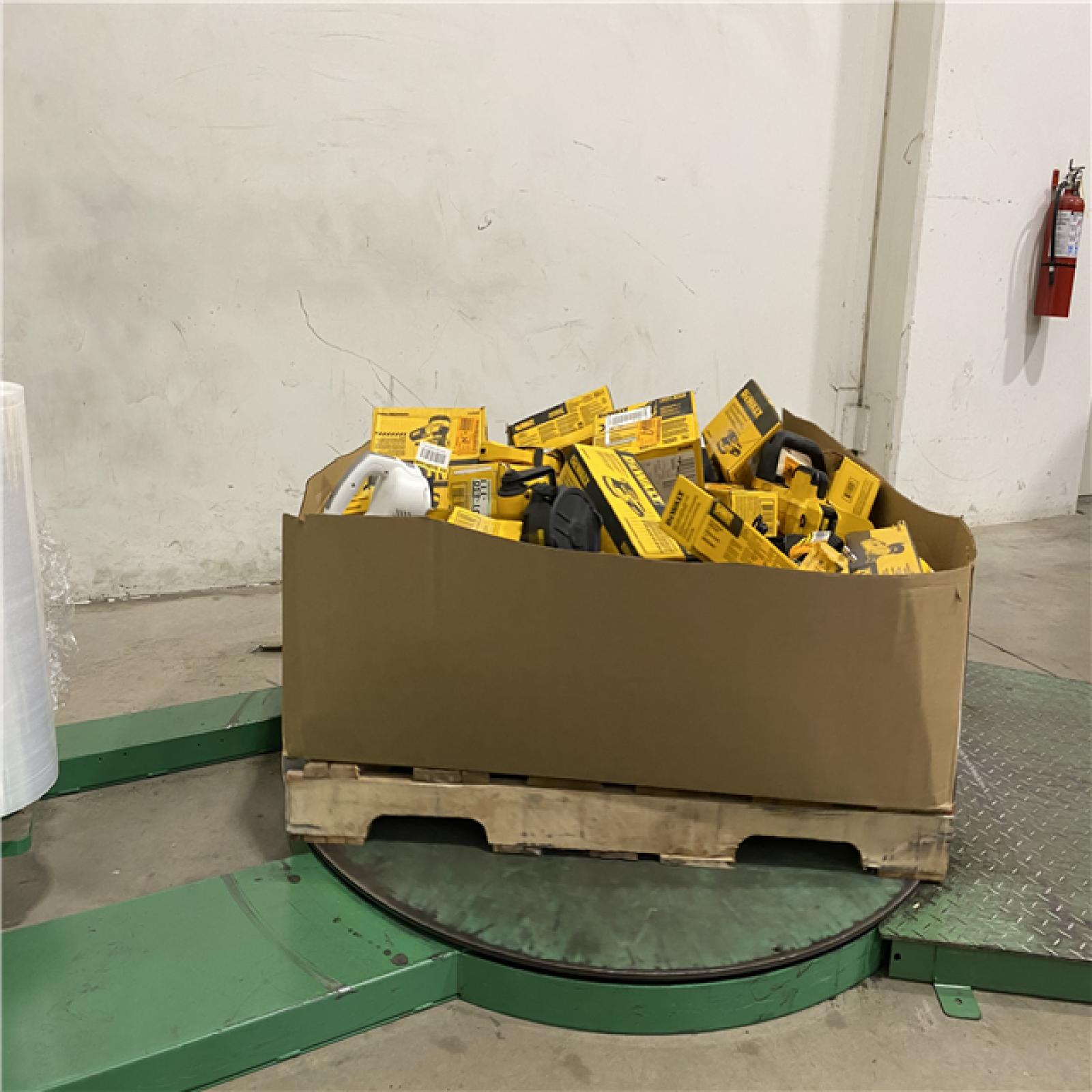Dallas Location - As-Is DEWALT Tool Pallet